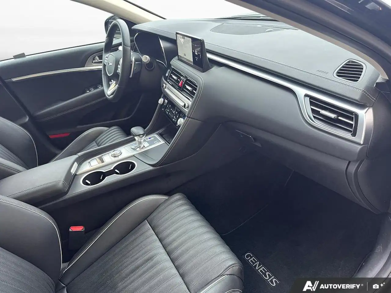 Genesis G70 снимка Genesis G70