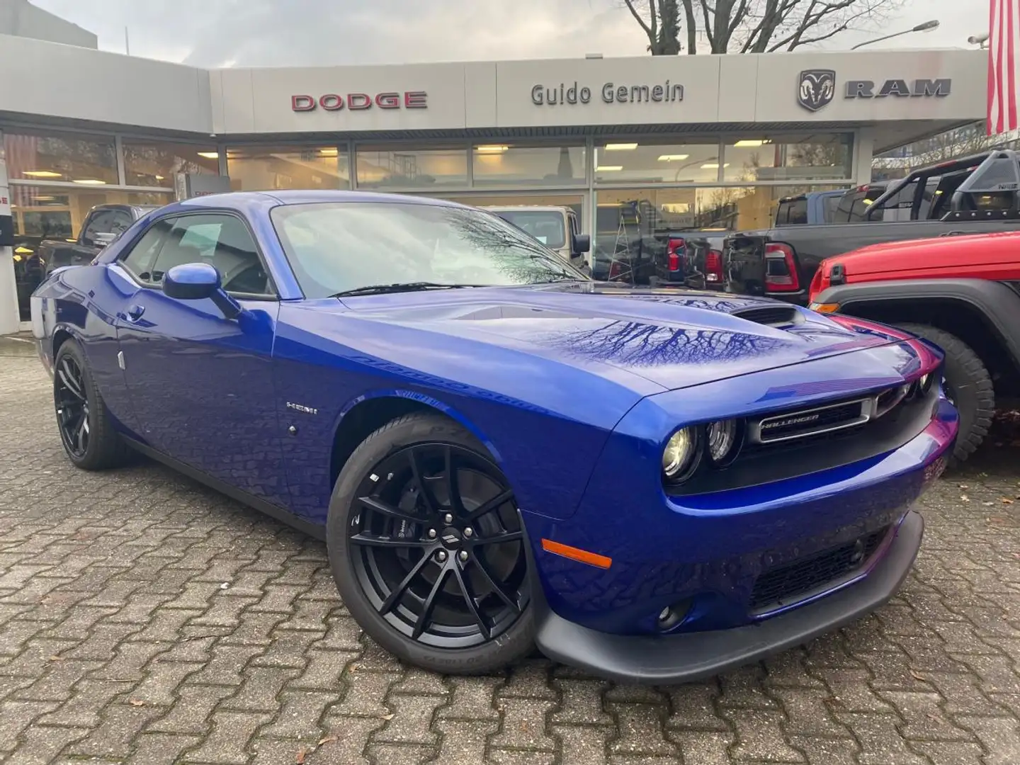 Dodge Challenger 5.7 V8 HEMI R/T SONDERAKTION Bleu - 1