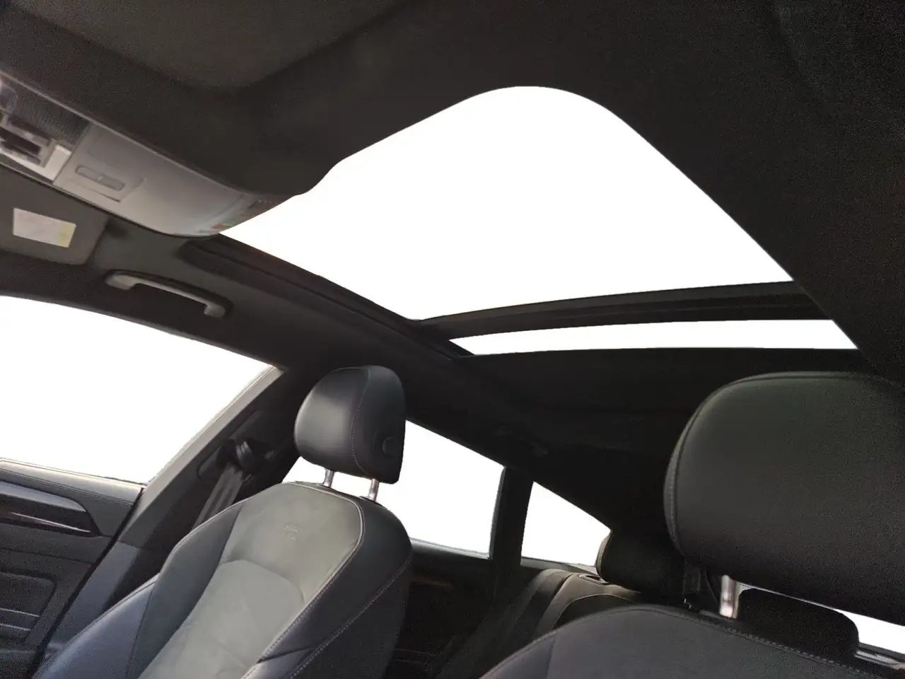 Volkswagen Arteon Arteon Shootingbrake R-Line 1.4 eHybrid DSG, AHK 16