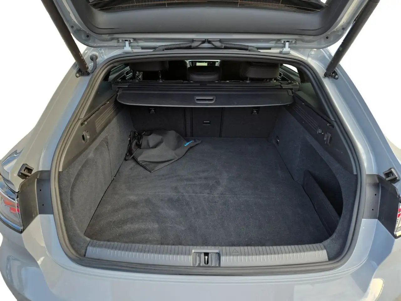 Volkswagen Arteon Arteon Shootingbrake R-Line 1.4 eHybrid DSG, AHK 14