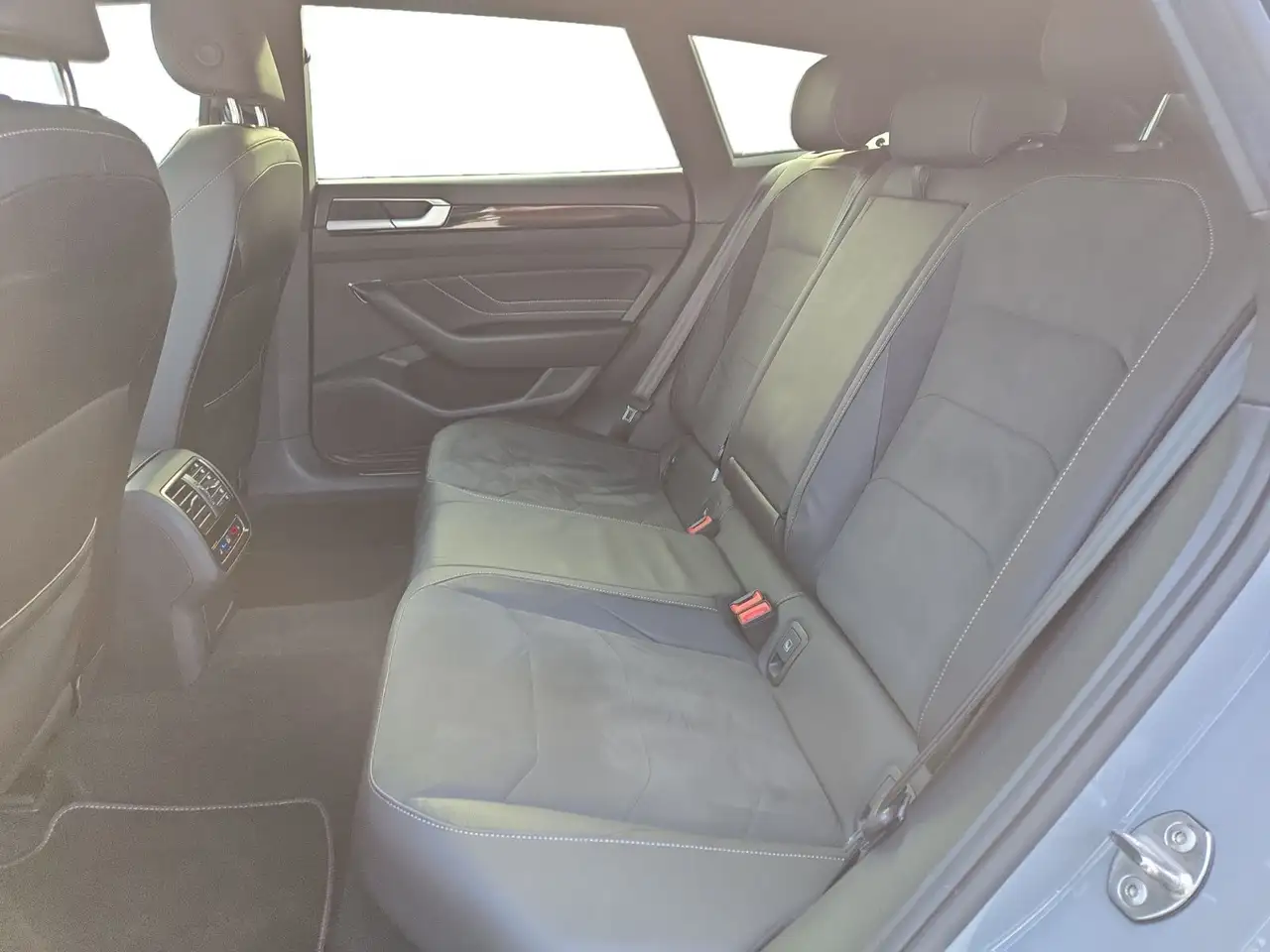 Volkswagen Arteon Arteon Shootingbrake R-Line 1.4 eHybrid DSG, AHK 10