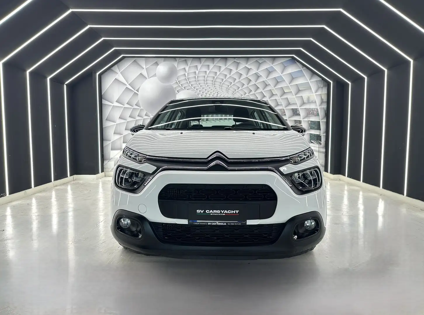 Citroen C3 1.2 110CV-CAMBIO AUTOMATICO-KM CERTIFICATI-PERMUT Bianco - 1