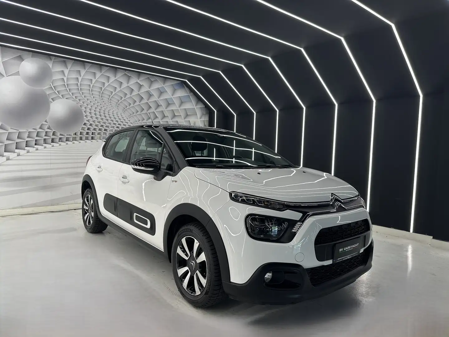 Citroen C3 1.2 110CV-CAMBIO AUTOMATICO-KM CERTIFICATI-PERMUT Bianco - 2