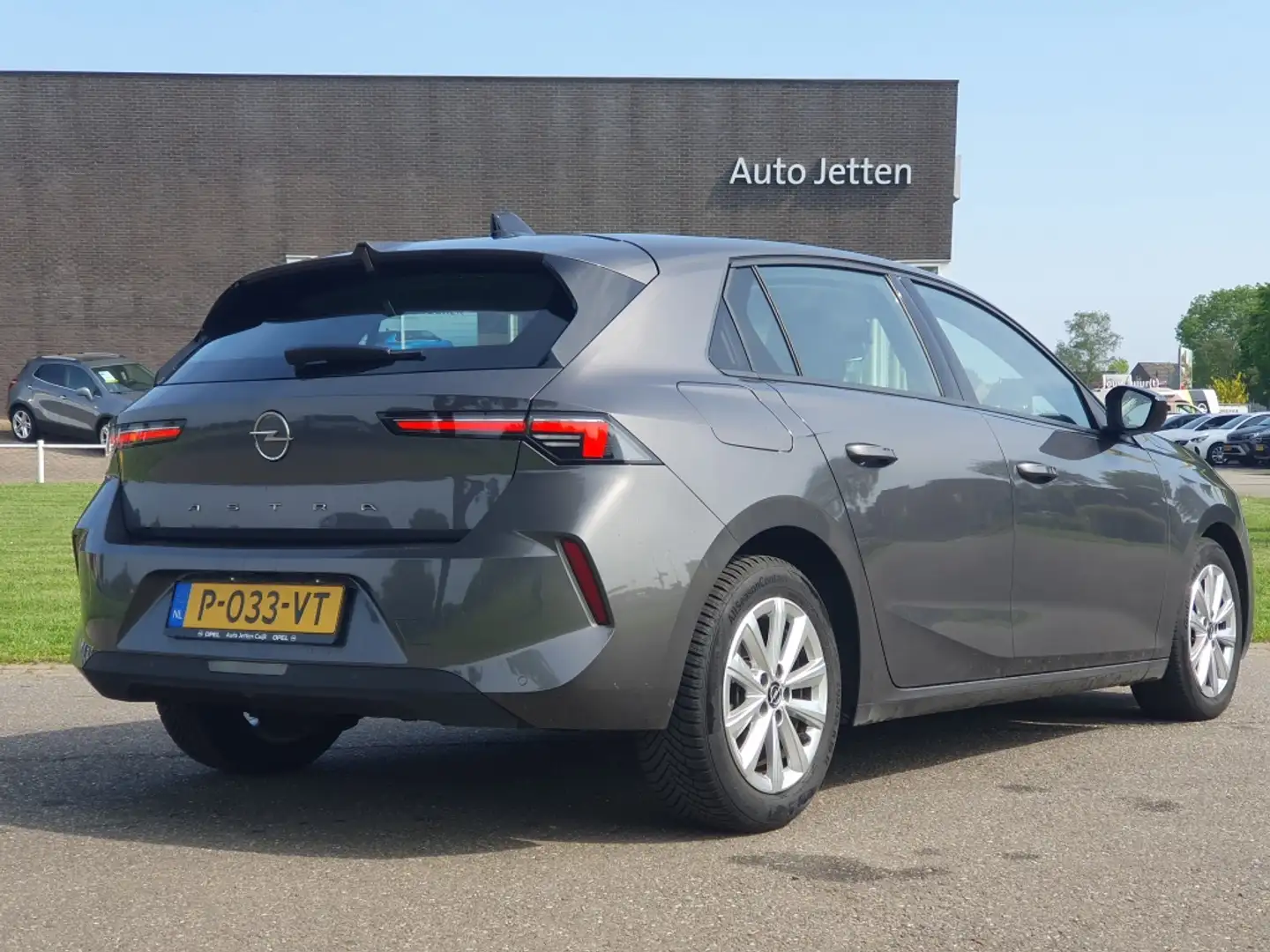 Opel Astra 1.2 Turbo Edition #RIJKLAAR# | Navigatie Gris - 2