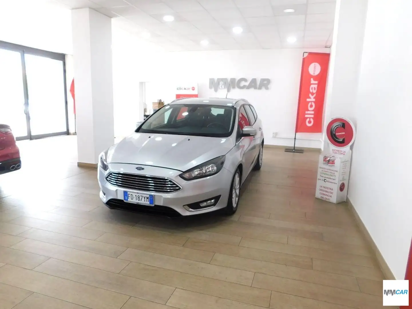 Ford Focus 1.5 TDCi 120 CV S&S SW Titanium Grigio - 2