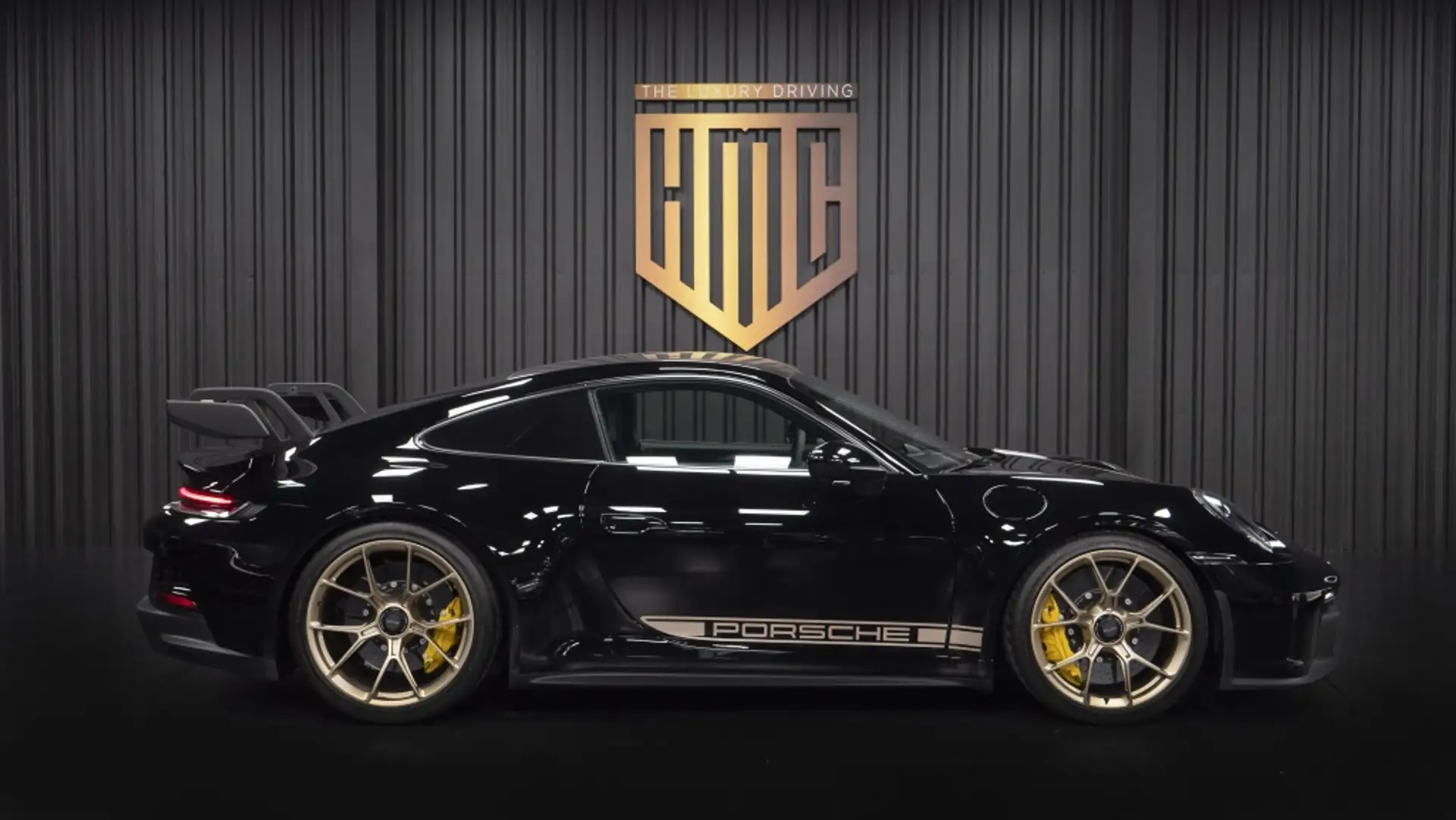 포르쉐 911 GT3 2024 검정 사진 3