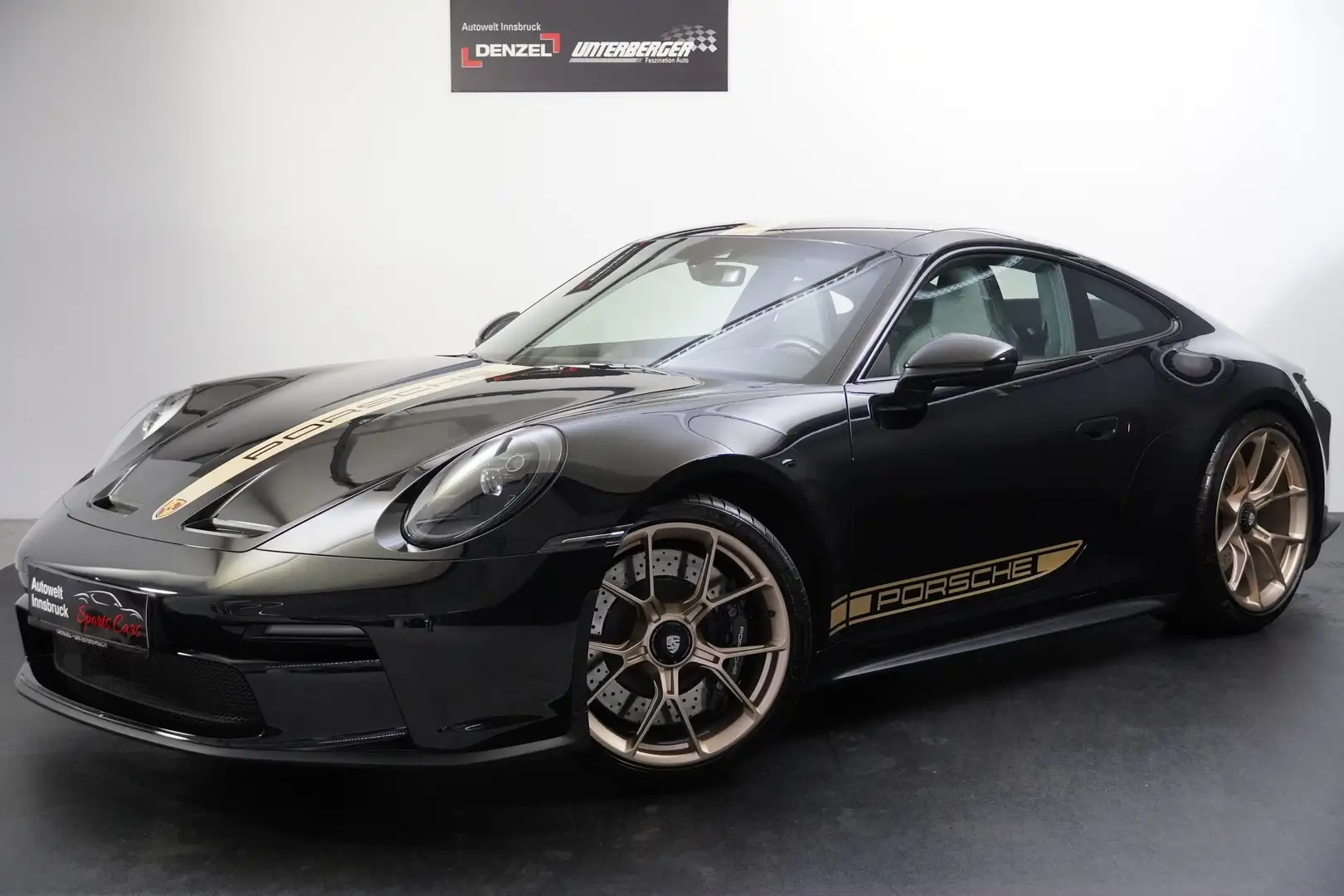 Porsche 992 911 GT3 Touring PDK Schwarz - 1