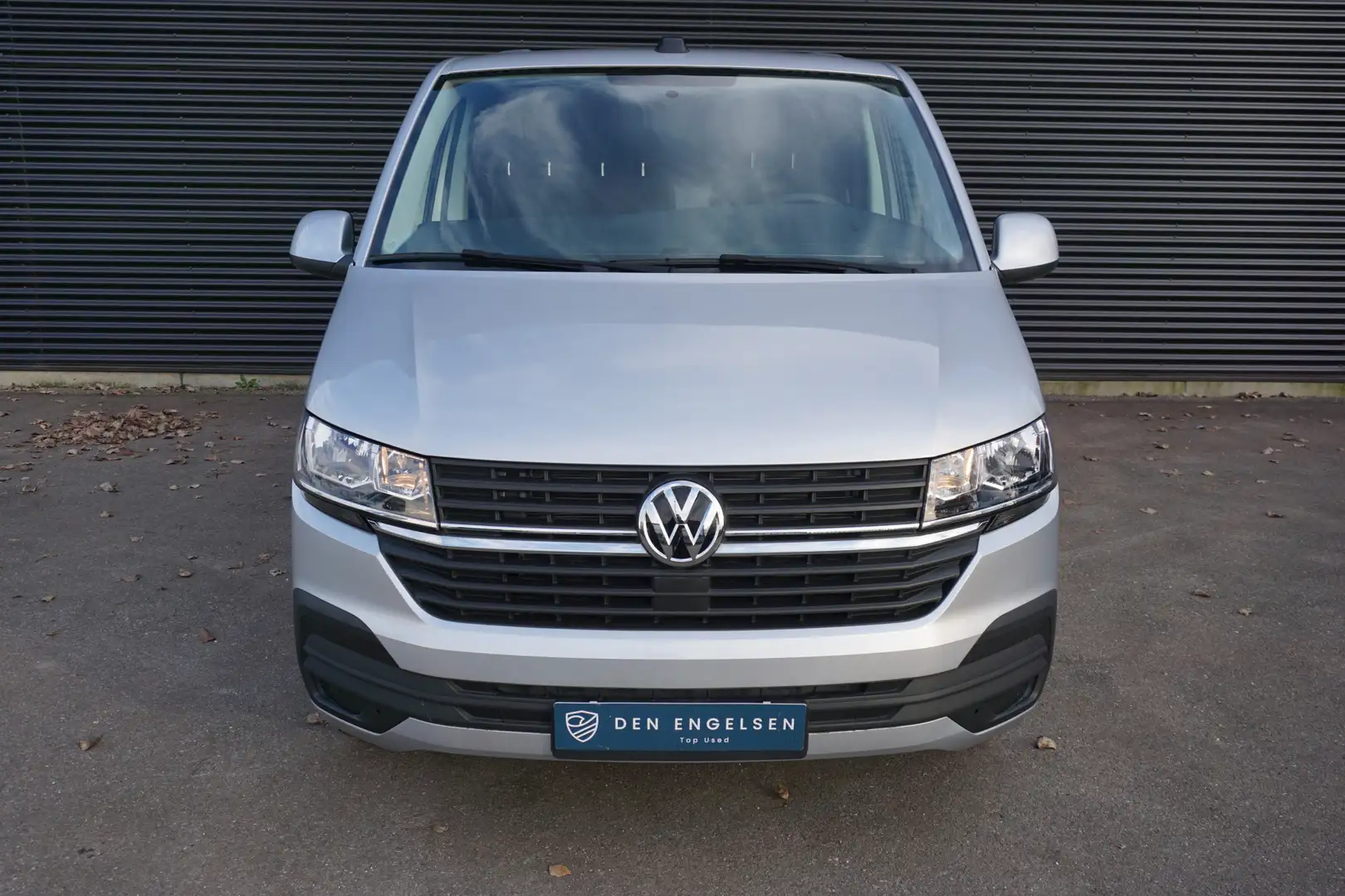 Volkswagen Transporter 28 | L1H1 | 110 PK | Navi | Airco | Sensoren | Cru Plateado - 2