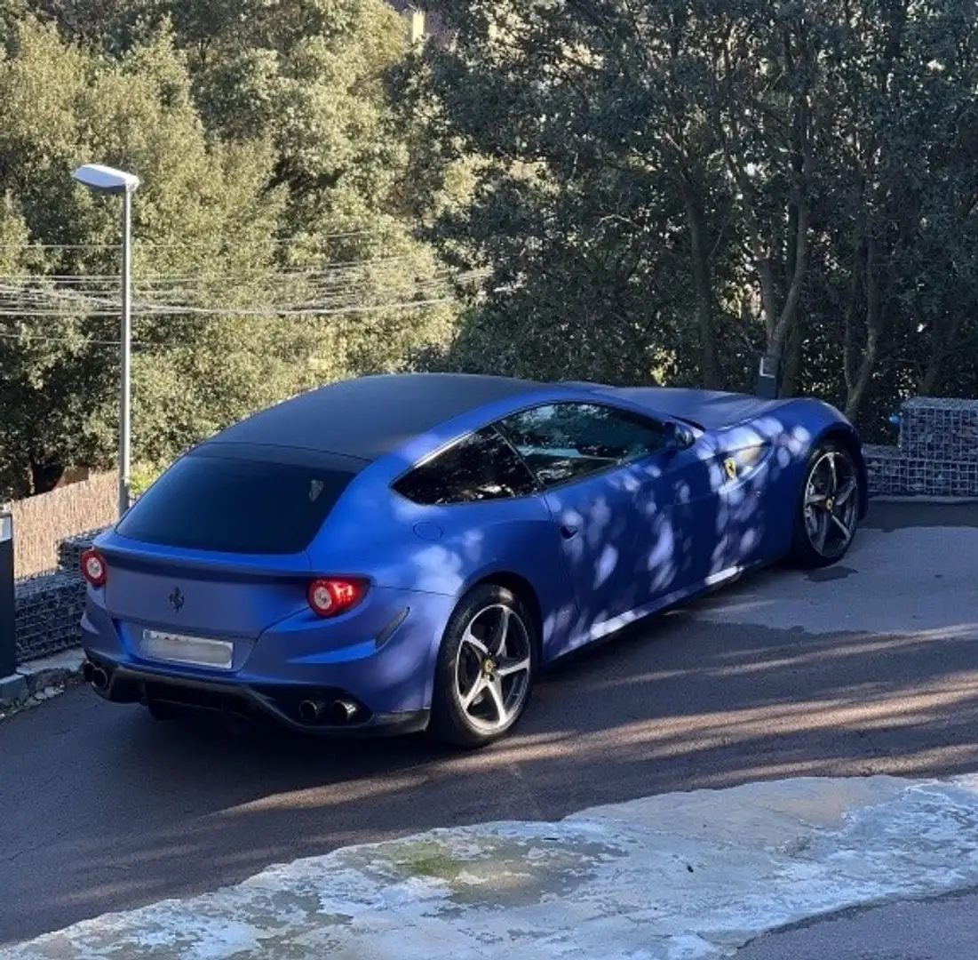 Ferrari FF Gri - 1