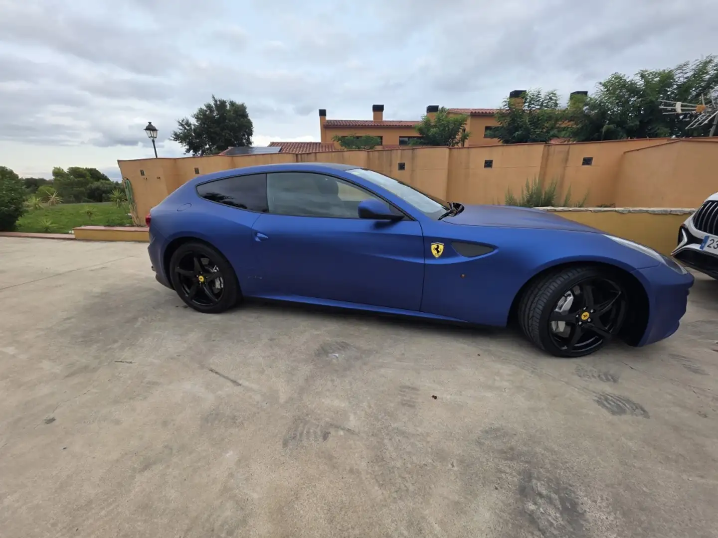 Ferrari FF Gris - 1
