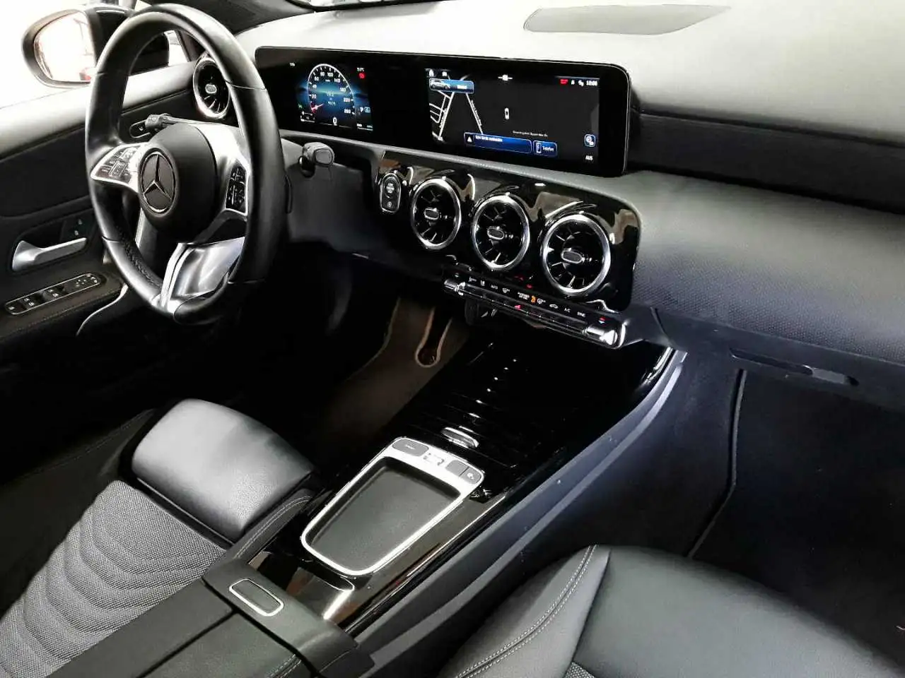 Mercedes-Benz A-Class A 200 7G-DCT Progressive Advanced Navi SHZ, миниатюра 9