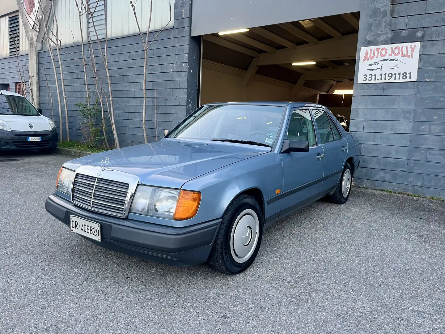 Mercedes-Benz E 200 (124) benzina manuale - 1