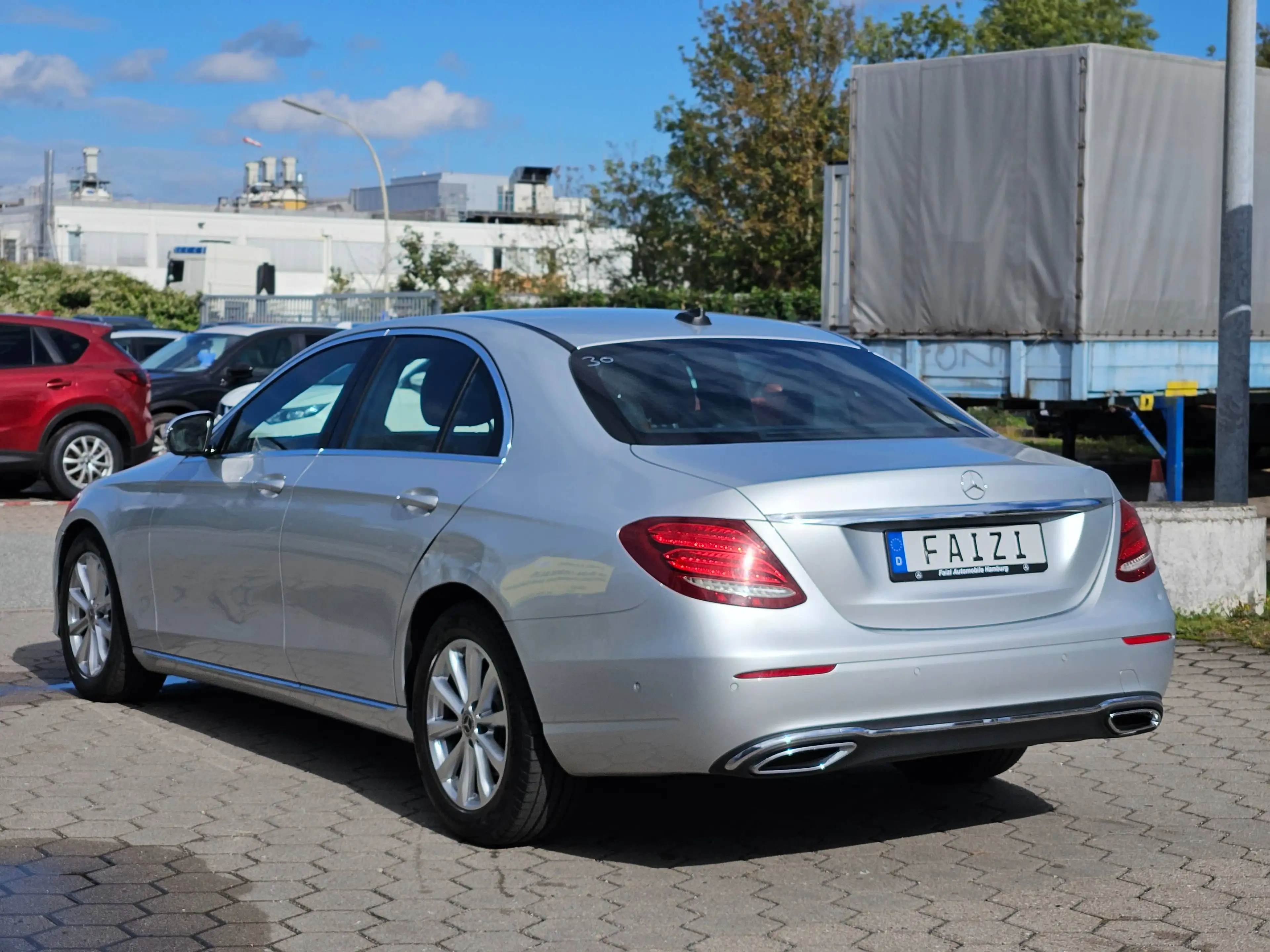 Mercedes-Benz E 200 E 200 d Limousin Avantgarde Voll-LED Kamera Navi — photo 5
