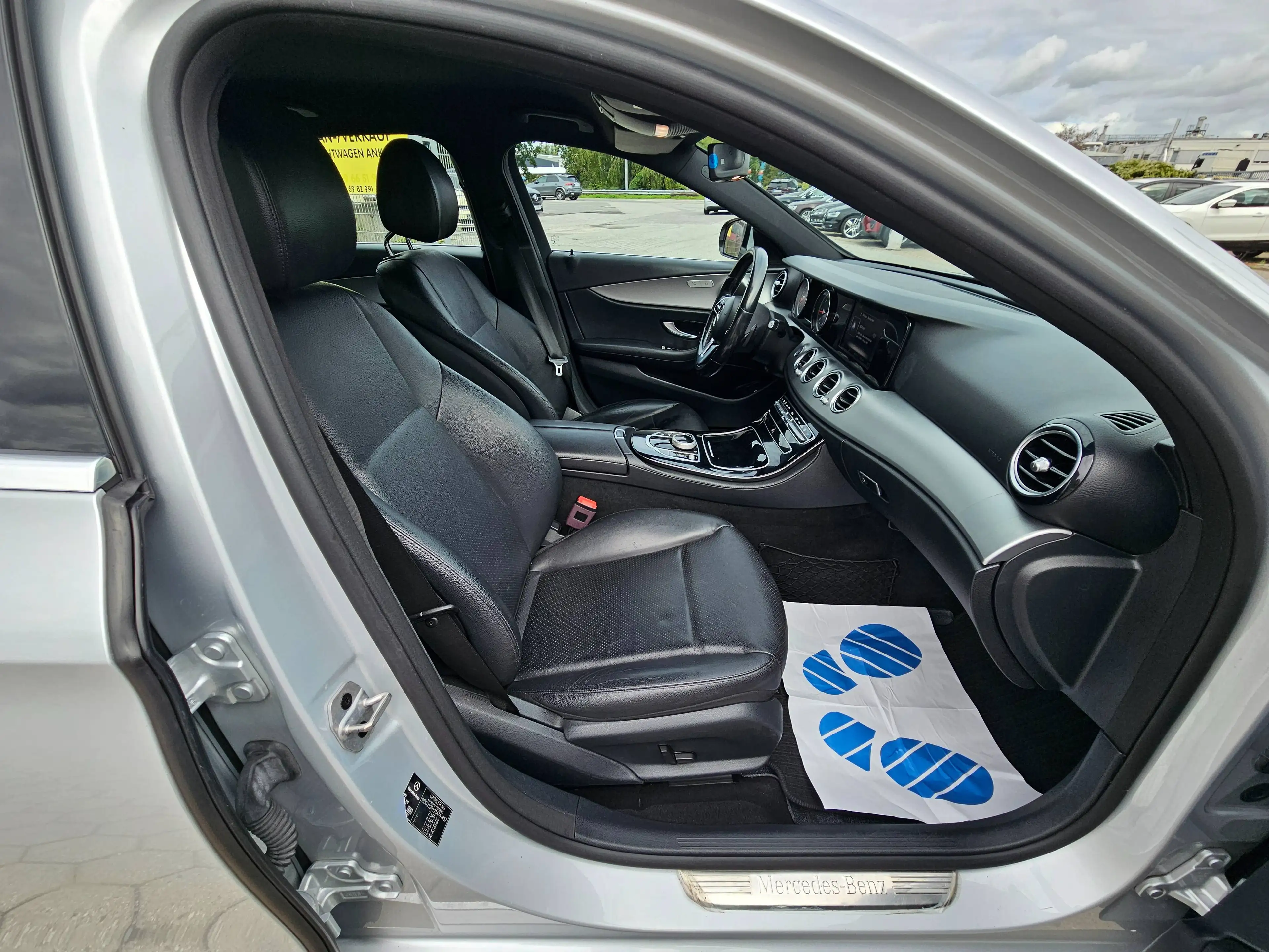 Mercedes-Benz E 200 E 200 d Limousin Avantgarde Voll-LED Kamera Navi — photo 10