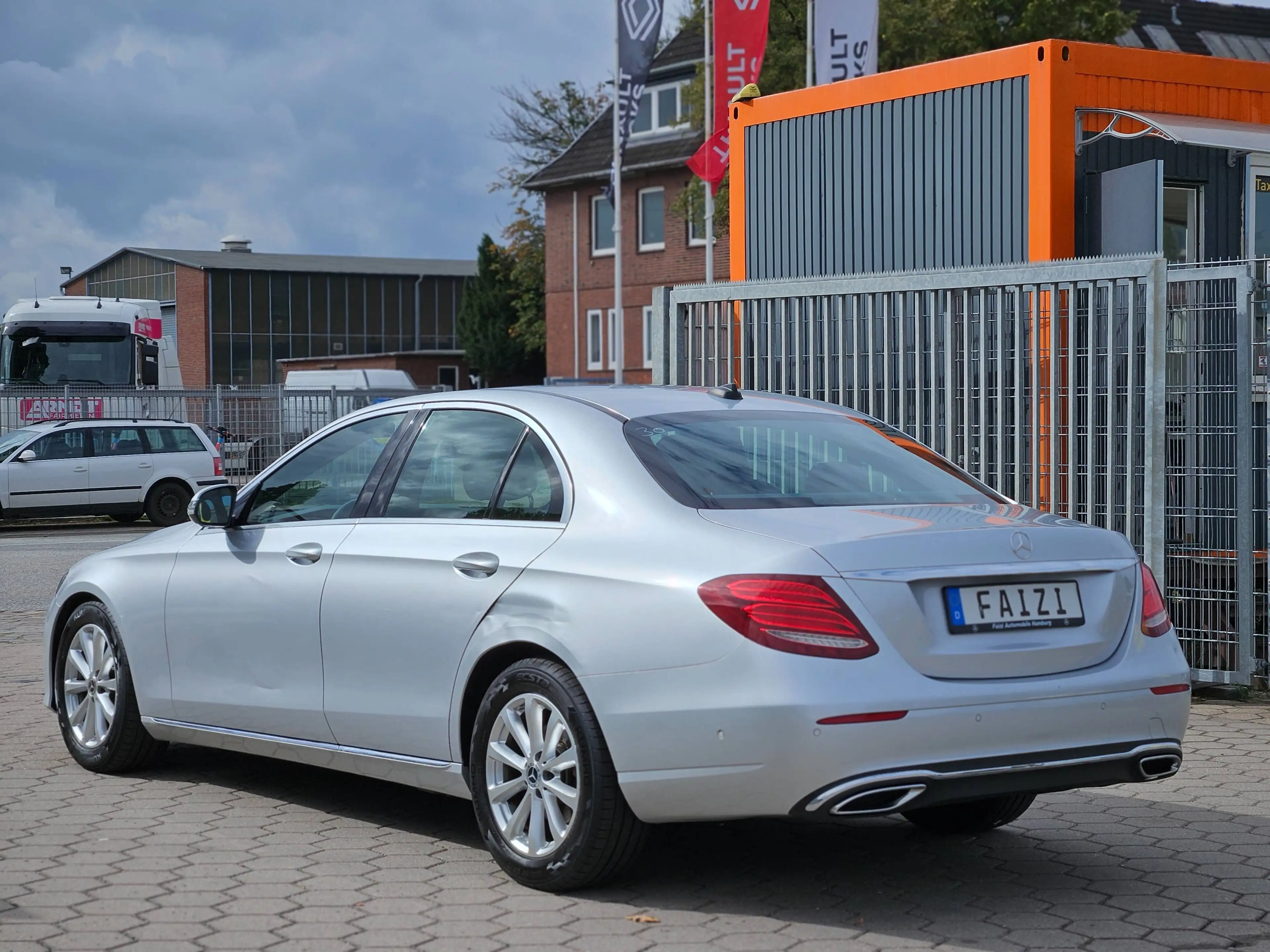 Mercedes-Benz E 200 E 200 d Limousin Avantgarde Voll-LED Kamera Navi — photo 8