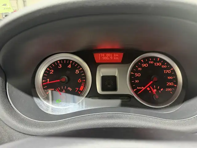 Renault Clio view 14