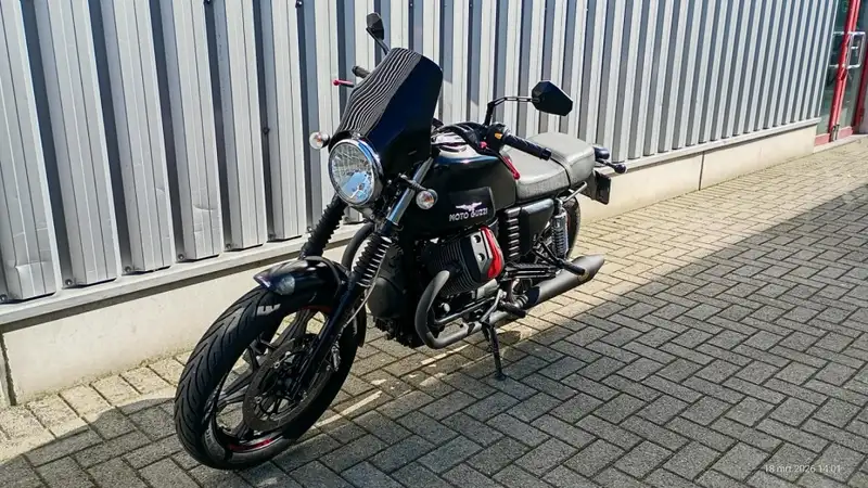 Moto Guzzi V 7 - foto 6