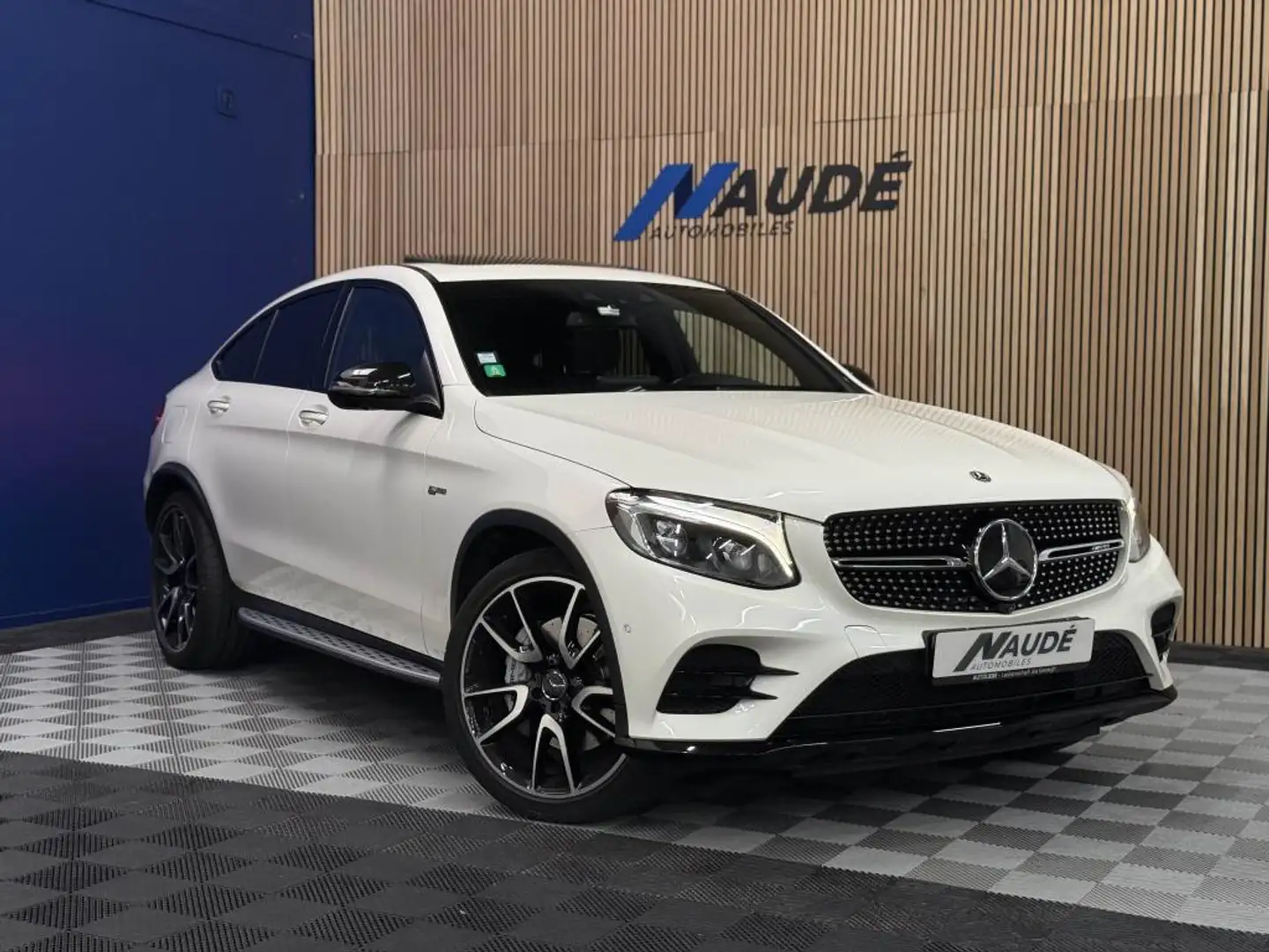 Mercedes-Benz GLC 43 AMG 43 AMG COUPÉ 367 CH 4Matic 9G-Tronic - Suivi complet mercedes Weiß - 1