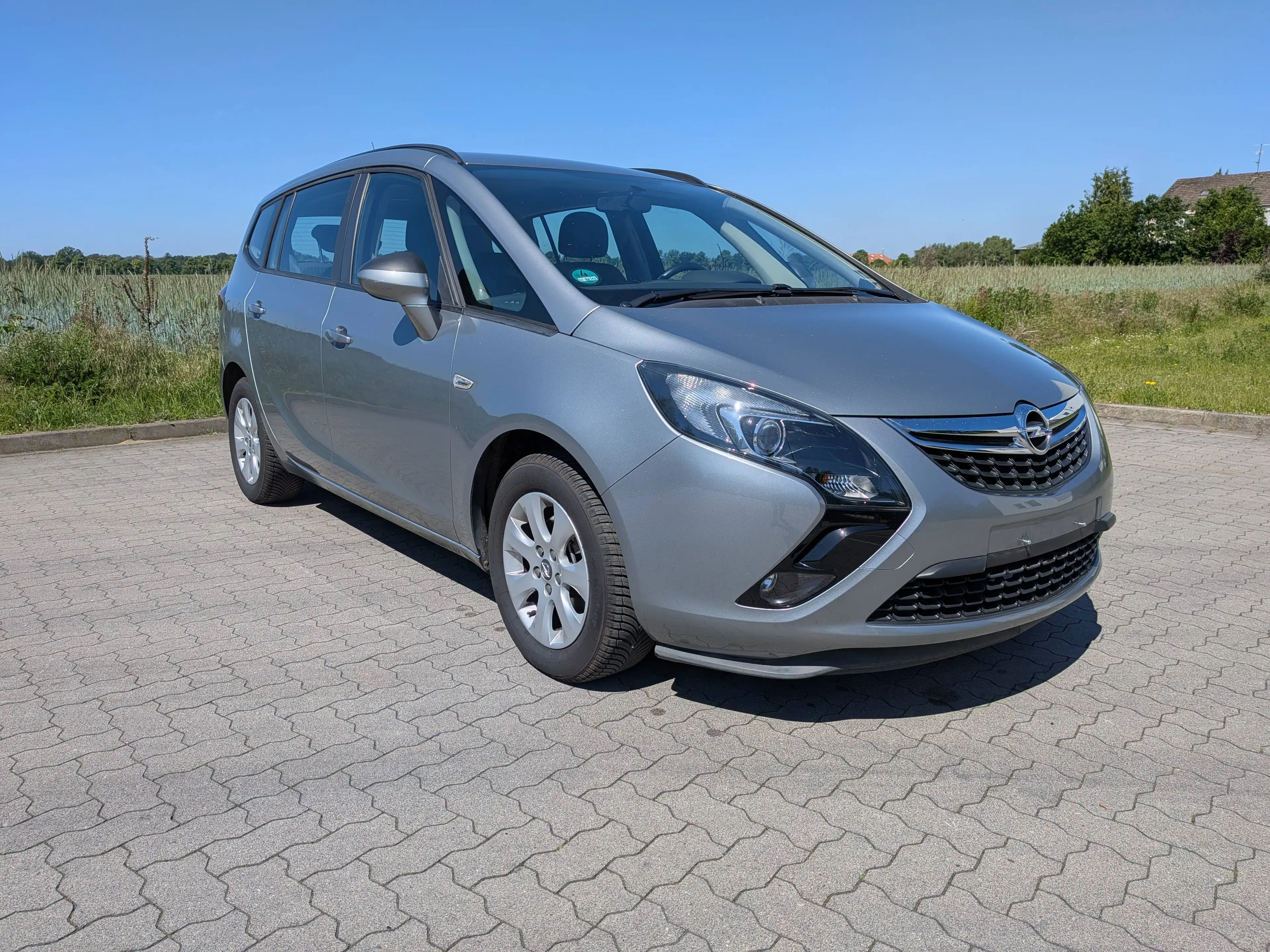Opel Zafira Tourer Edition*Tüv neu*Allwetterreifen*Automatik — photo 10