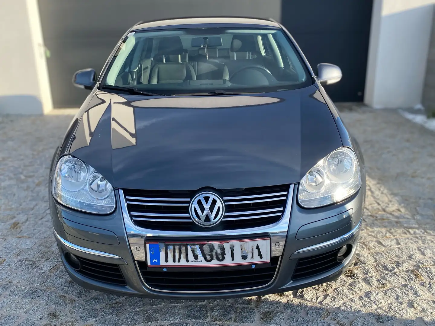 Volkswagen Jetta Jetta 2,0 Comfortline TDI DPF Comfortline Grau - 2