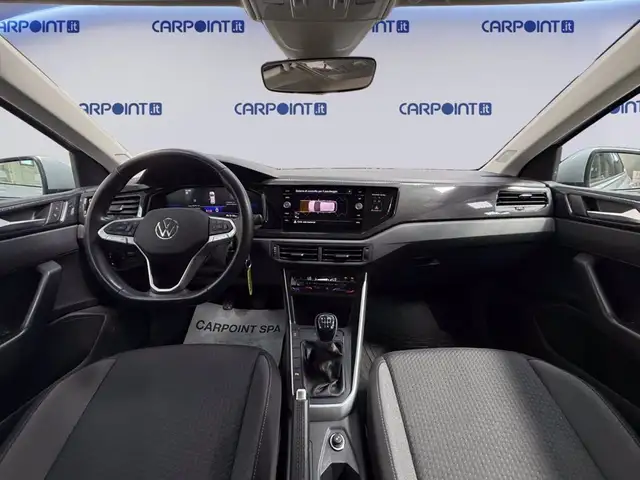 Volkswagen Polo view 11