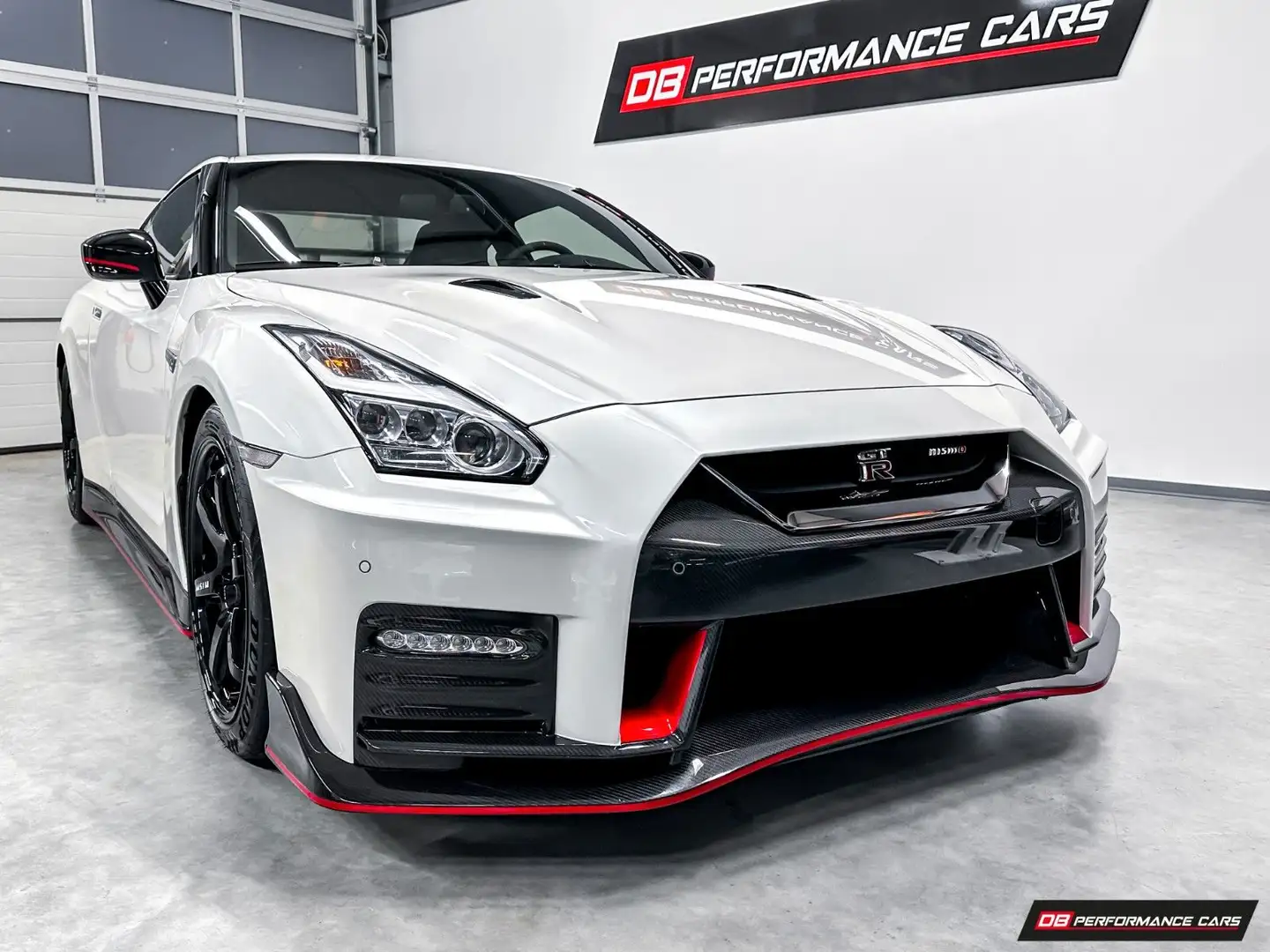Nissan GT-R Nismo, wenig Kilometer, top Zustand Weiß - 2