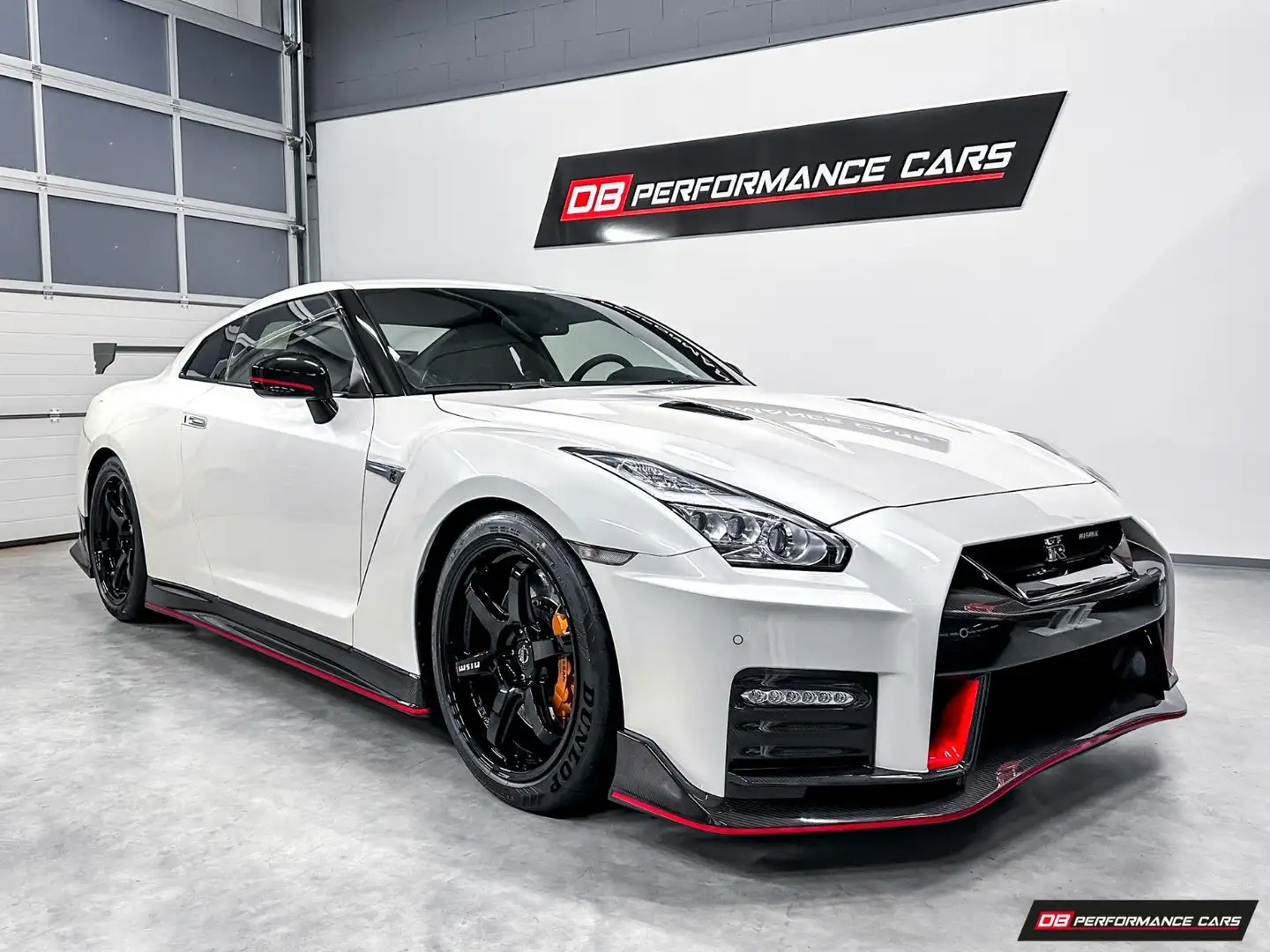 Nissan GT-R Nismo, wenig Kilometer, top Zustand Weiß - 1
