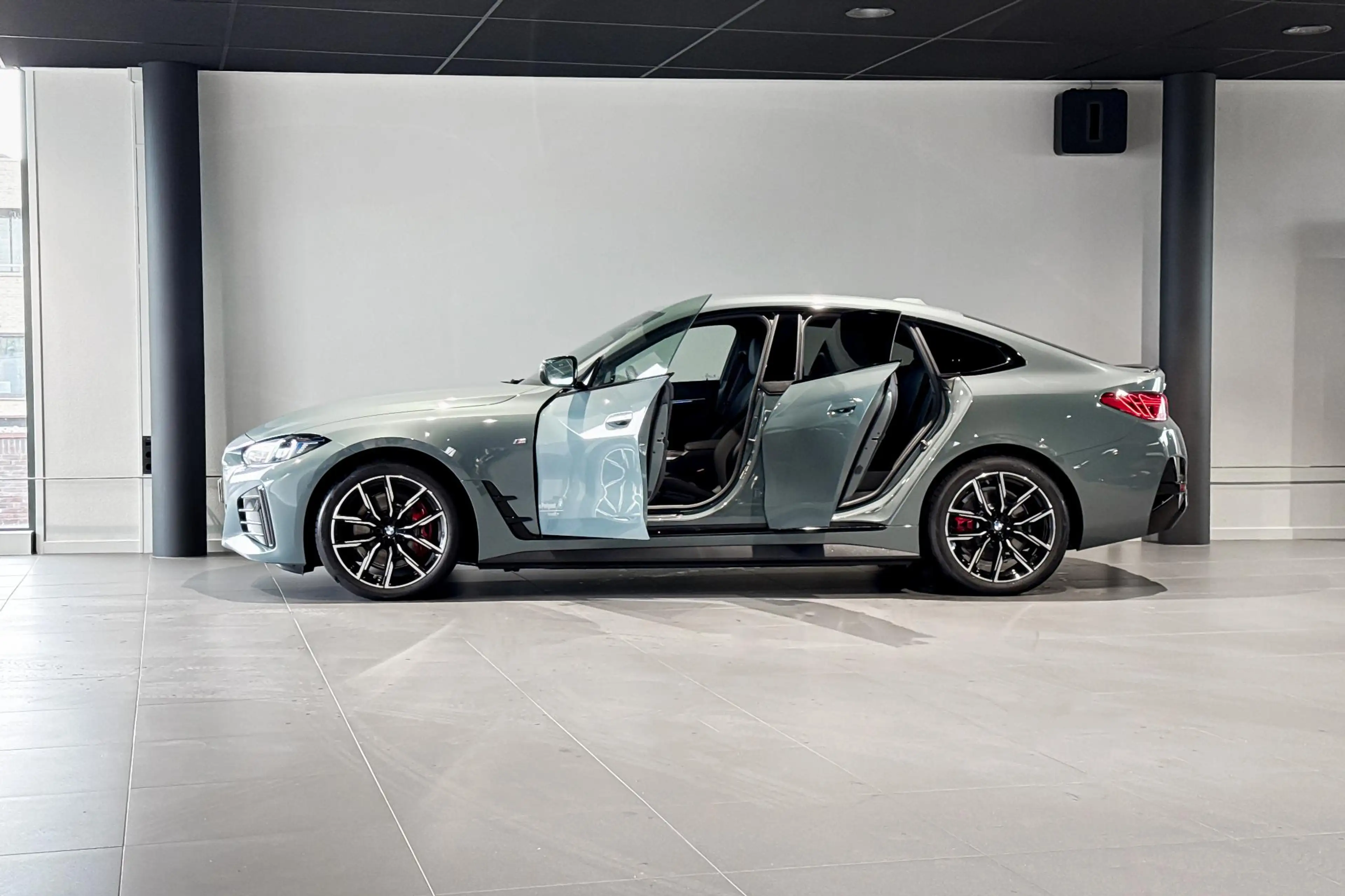 BMW i4 eDrive40 | M Sport Pro | Stoelverwarming | Achteru — photo 3