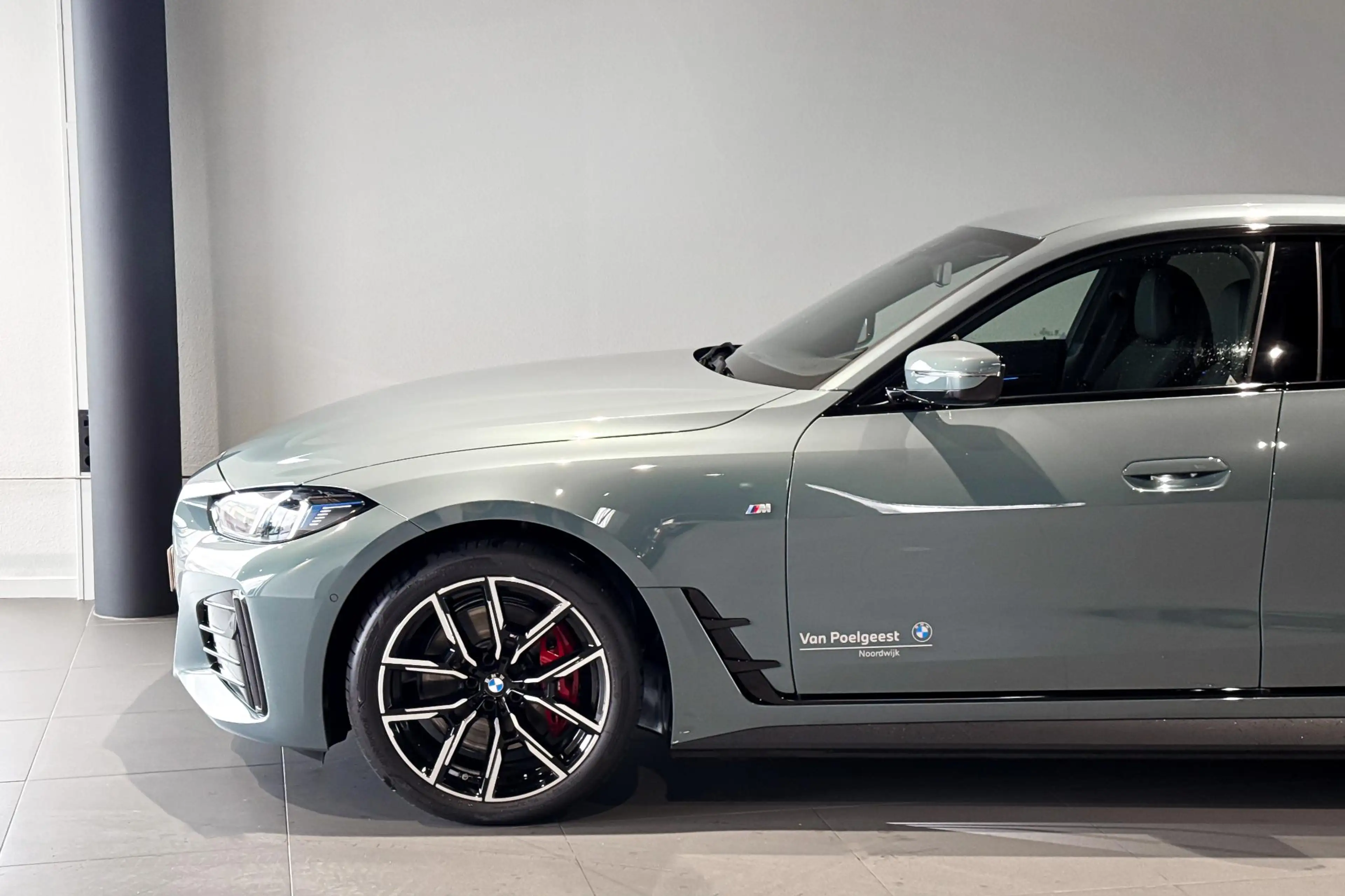BMW i4 eDrive40 | M Sport Pro | Stoelverwarming | Achteru — photo 4