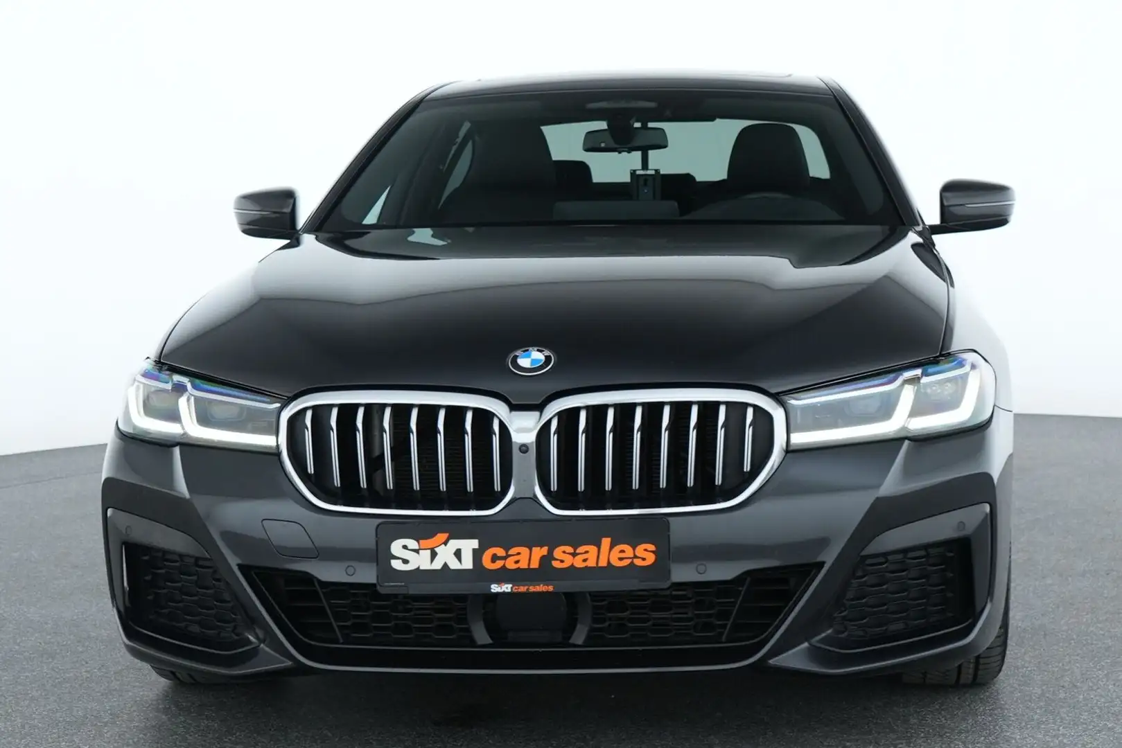 BMW 540 d xDr. M Sport Laser|HUD|Glas|PA+360°|Lüftung Šedá - 2