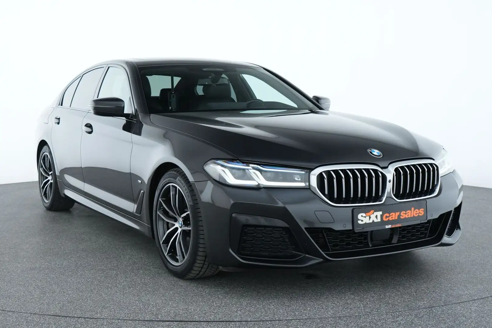 BMW 540 d xDr. M Sport Laser|HUD|Glas|PA+360°|Lüftung Šedá - 1