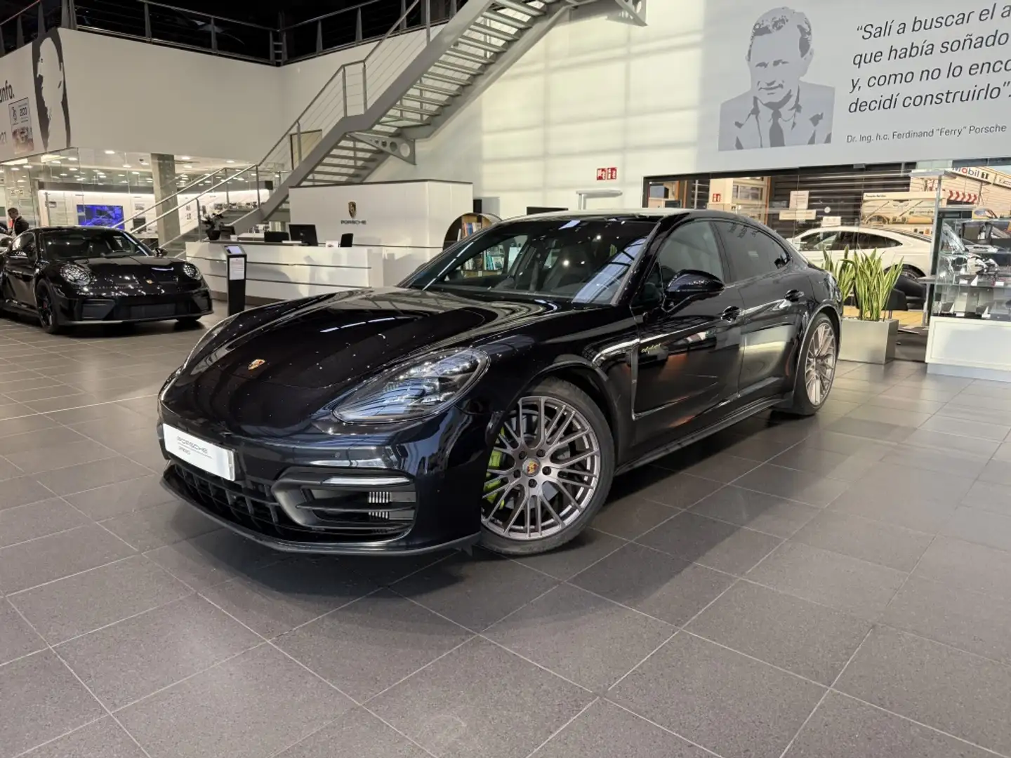 Porsche Panamera 4 E-Hybrid Platinum Edition Aut. Noir - 1