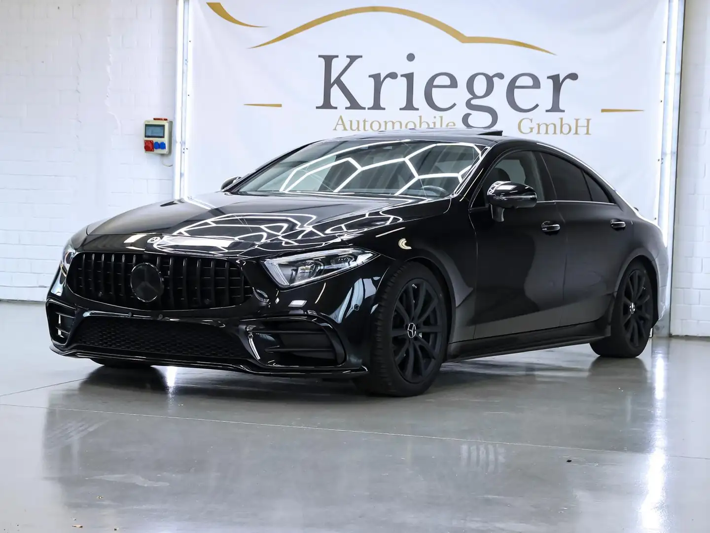 Mercedes-Benz CLS 400 d 4Matic*HUD*PANO*360°*BURMESTER*AMG Schwarz - 1