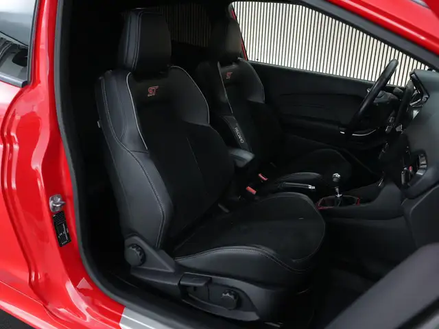 Ford Fiesta view 5