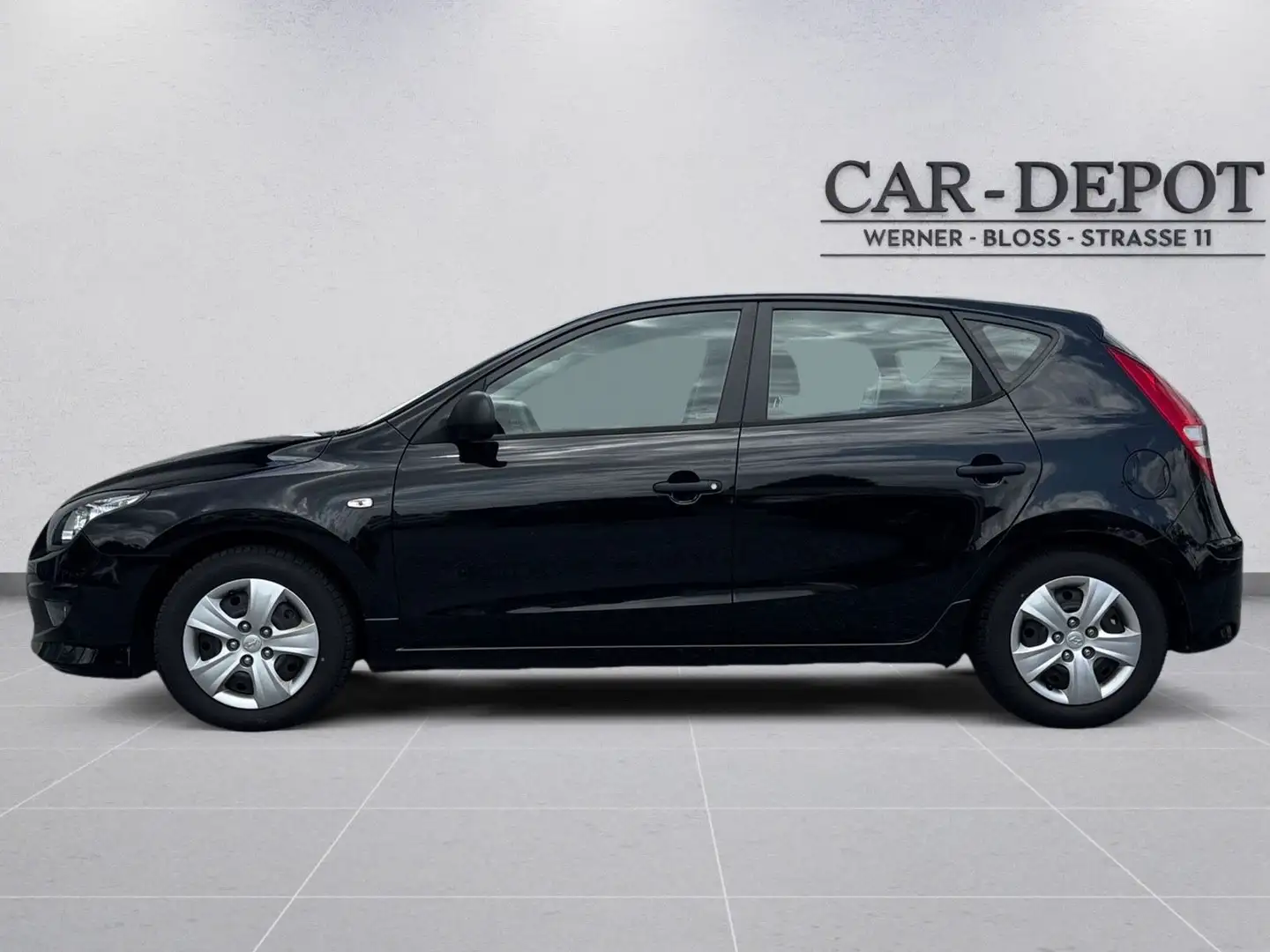 Hyundai i30 Classic* KLIMA * USB/AUX * SERVICE NEU * TÜV Schwarz - 2