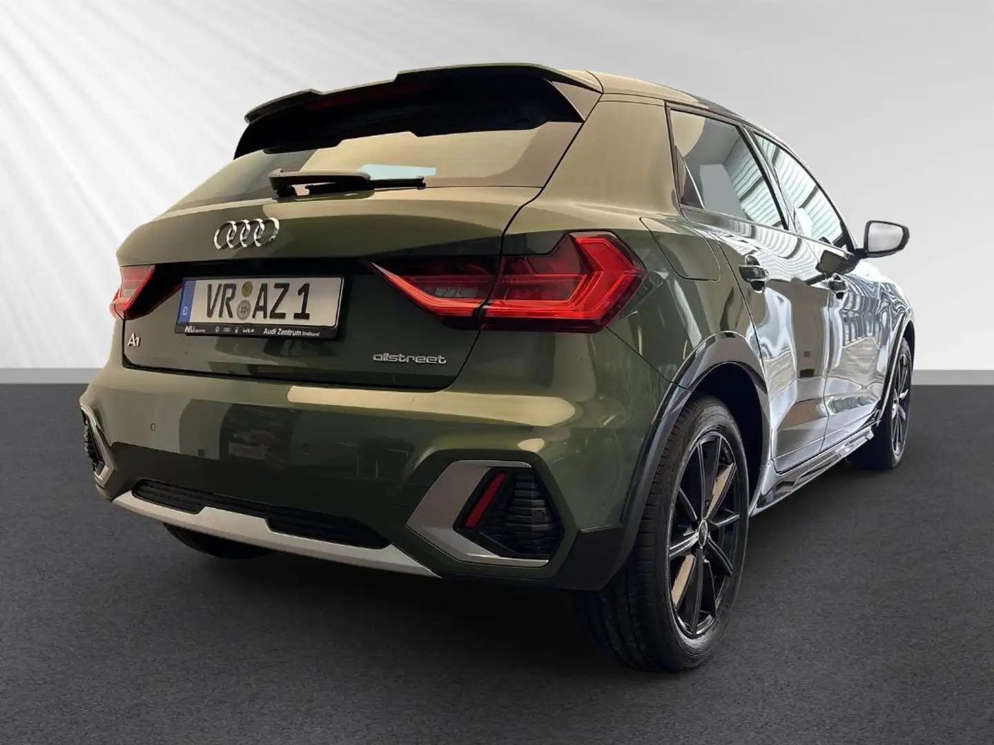 Audi e-tron GT 30 TFSI S tronic Verde - 2