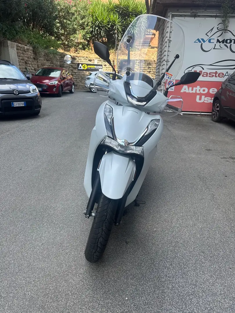 Honda SH 350i 11/24 KM.5213 UNIPRO. Bianco - 2