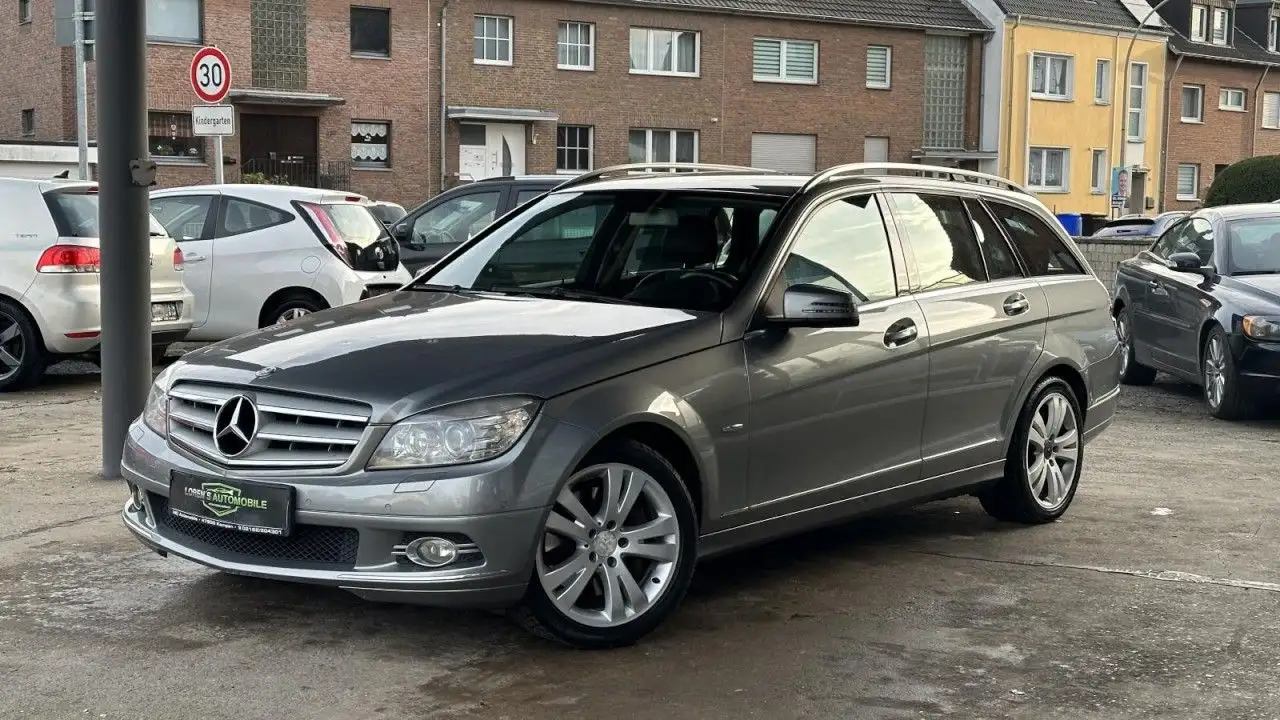 Mercedes-Benz C 320