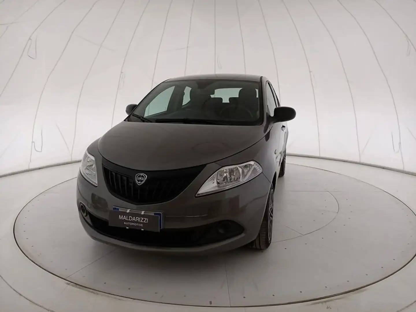 Lancia Ypsilon III 2021 1.0 firefly hybrid Oro s&s 70cv Grigio - 1