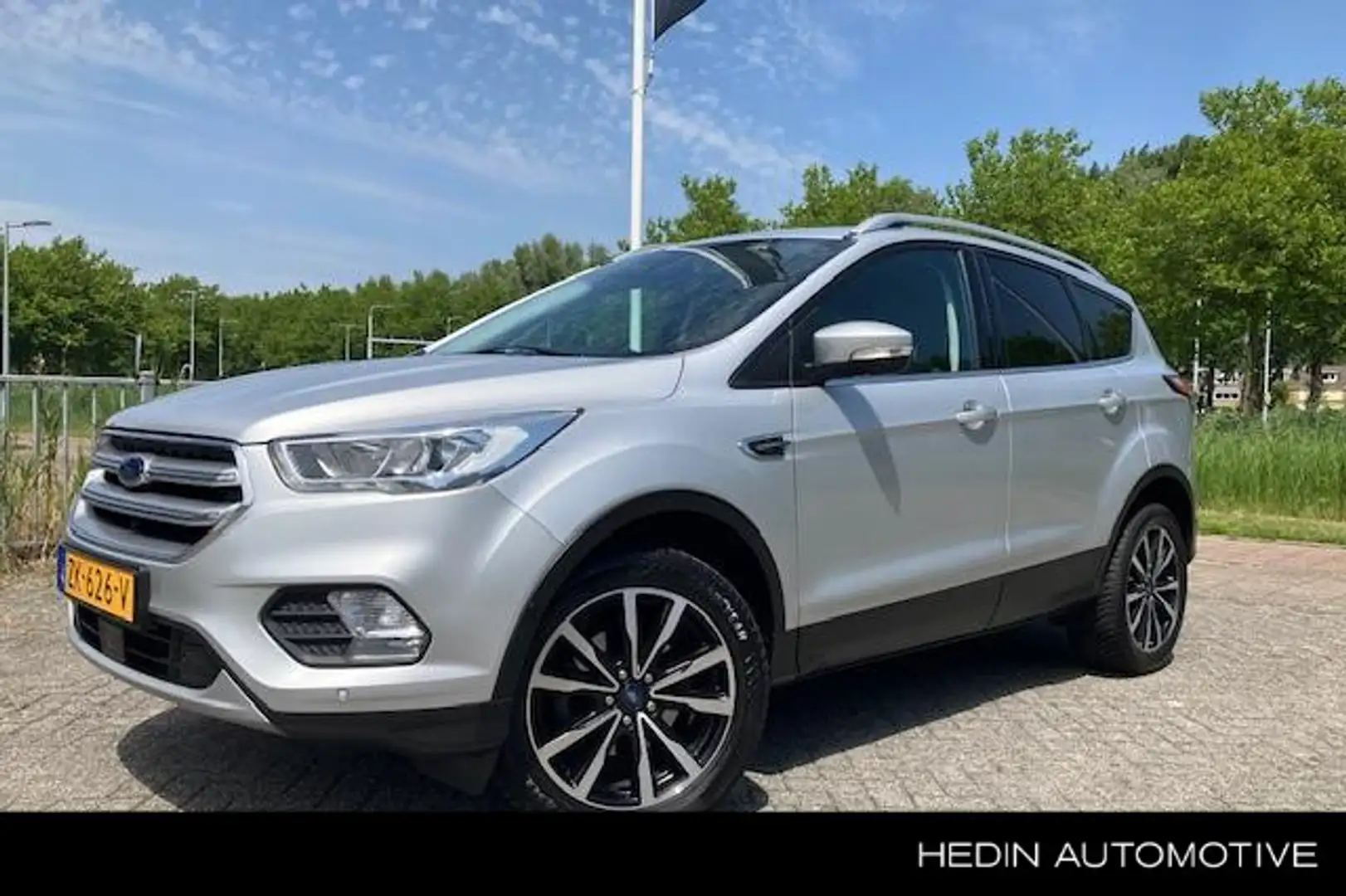 Ford Kuga 1.5 EcoBoost Titanium Gris - 1