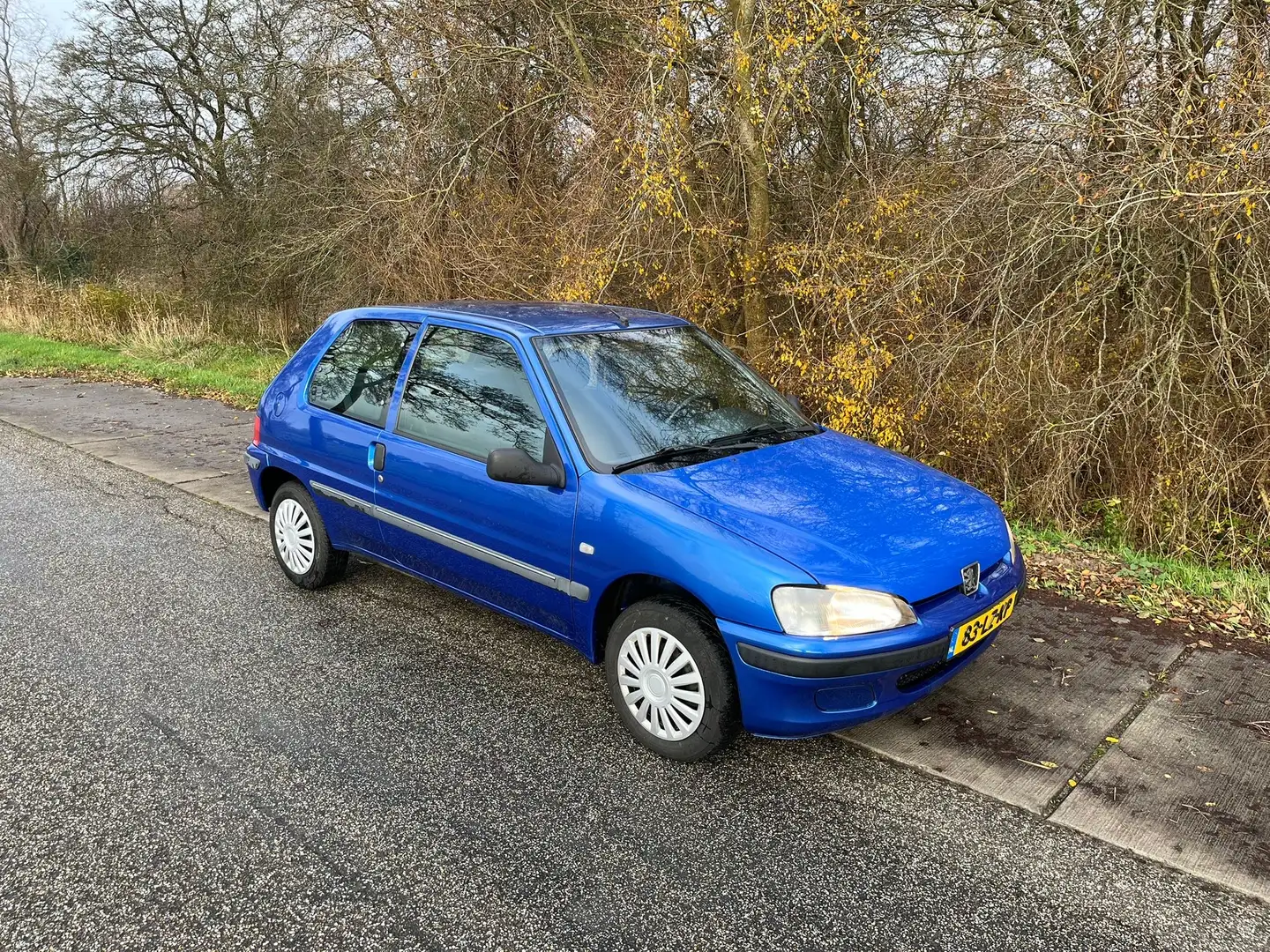 Peugeot 106 1.1 XT Blauw - 2