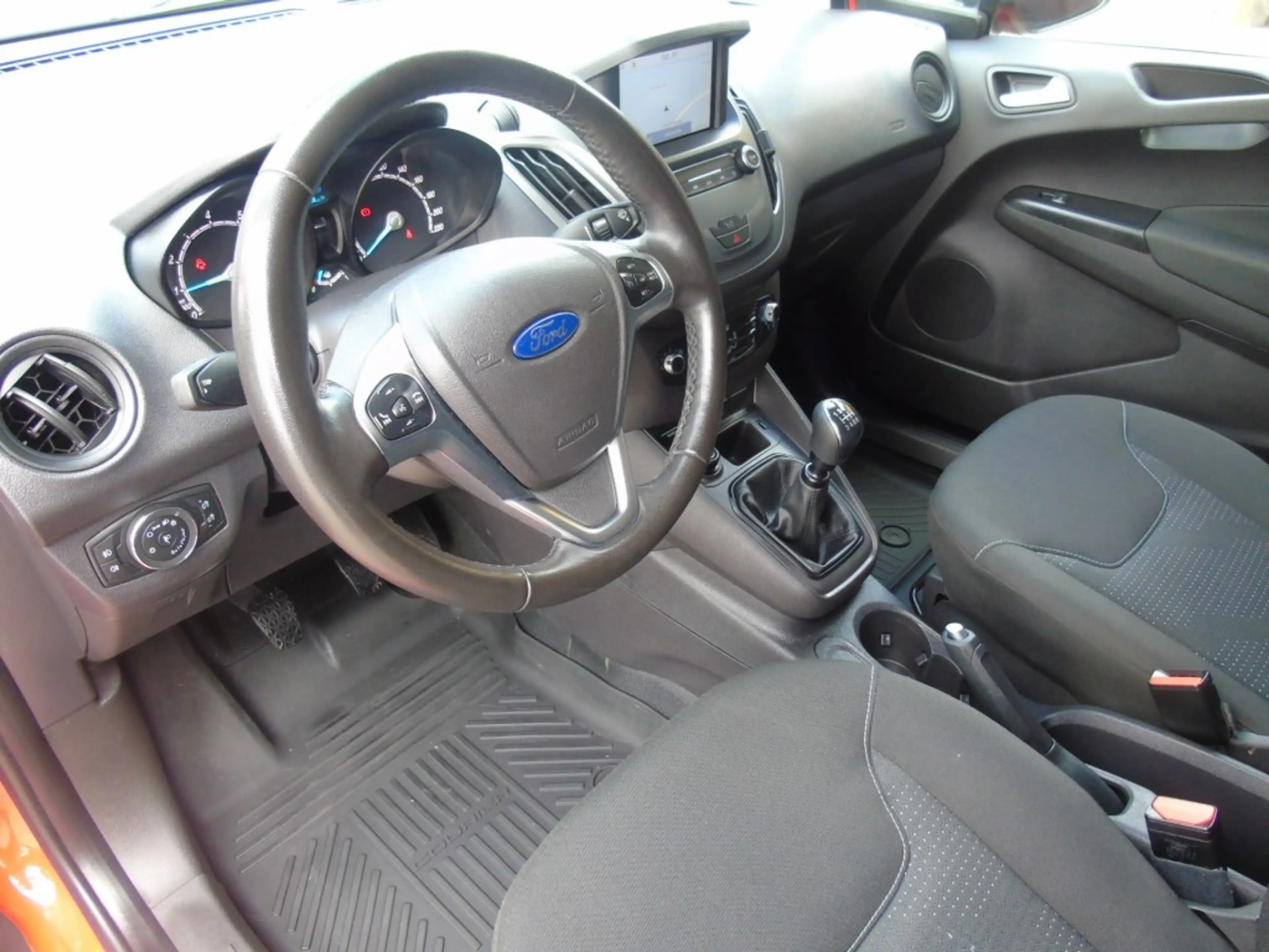 Ford Transit Courier 1.0 Trend Ecoboost 100 PK - 2022 - Navi - 2x schui — photo 14