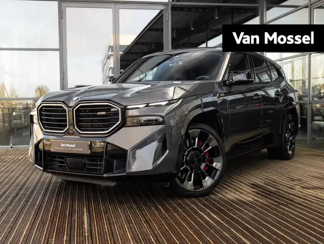 BMW XM PHEV 30 kWh | DRIVING ASSISTANT PROF | BOWERS & WI