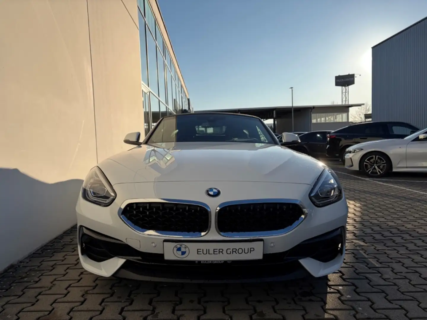 BMW Z4 sDrive20iA Navi Leder Digitales Cockpit Soundsyste Weiß - 2
