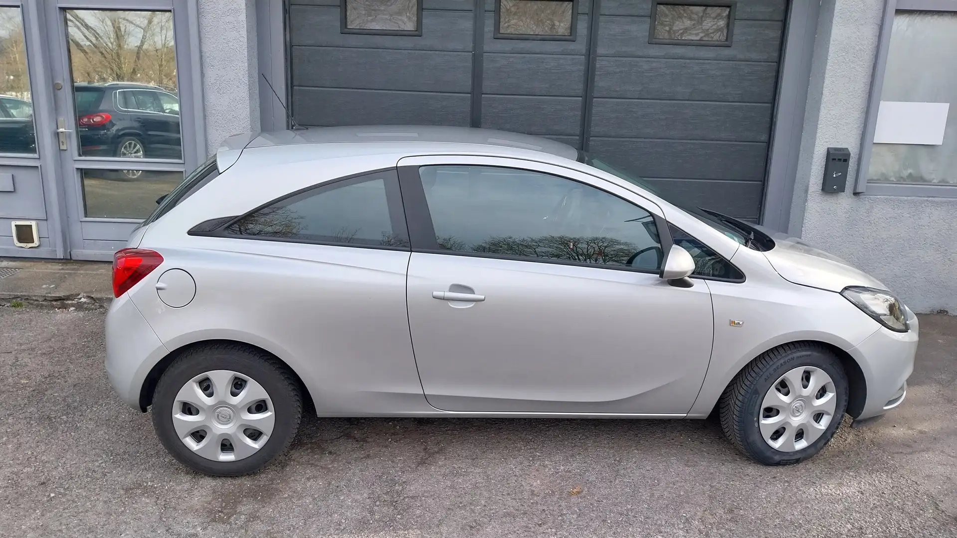 Opel Corsa EDITION KLIMA / HU/AU SERVICE NEU Grau - 2
