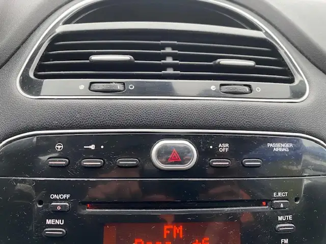 Fiat Grande Punto view 12