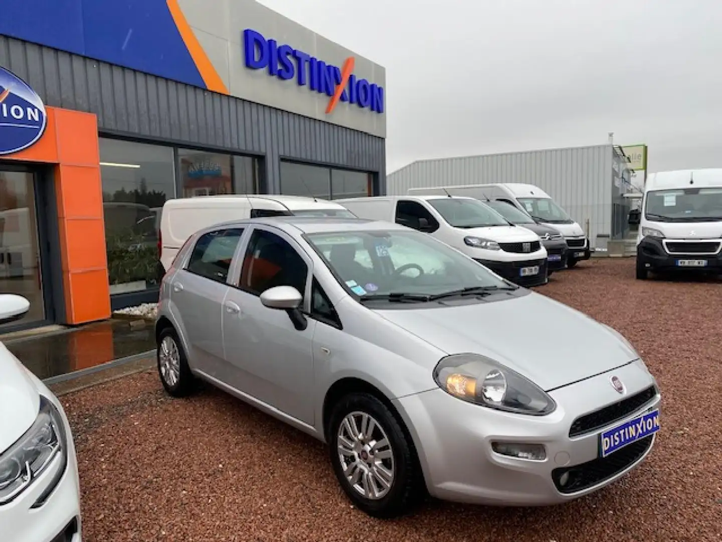 Fiat Grande Punto 1.2i - 69 - ITALIA Grey - 2