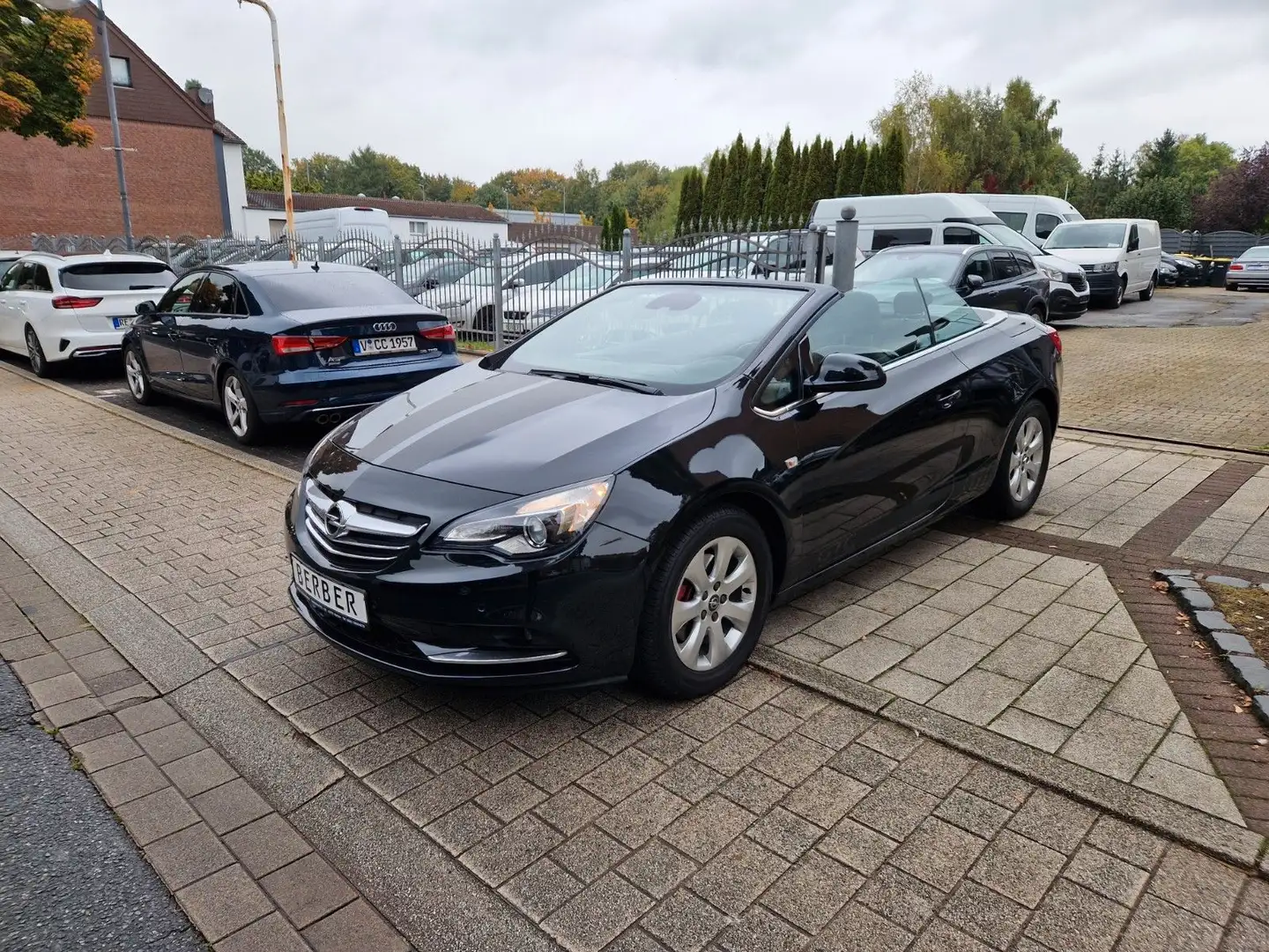 Opel Cascada Edition 1.4 Turbo*TEMP*SHZ*PDC* Schwarz - 1