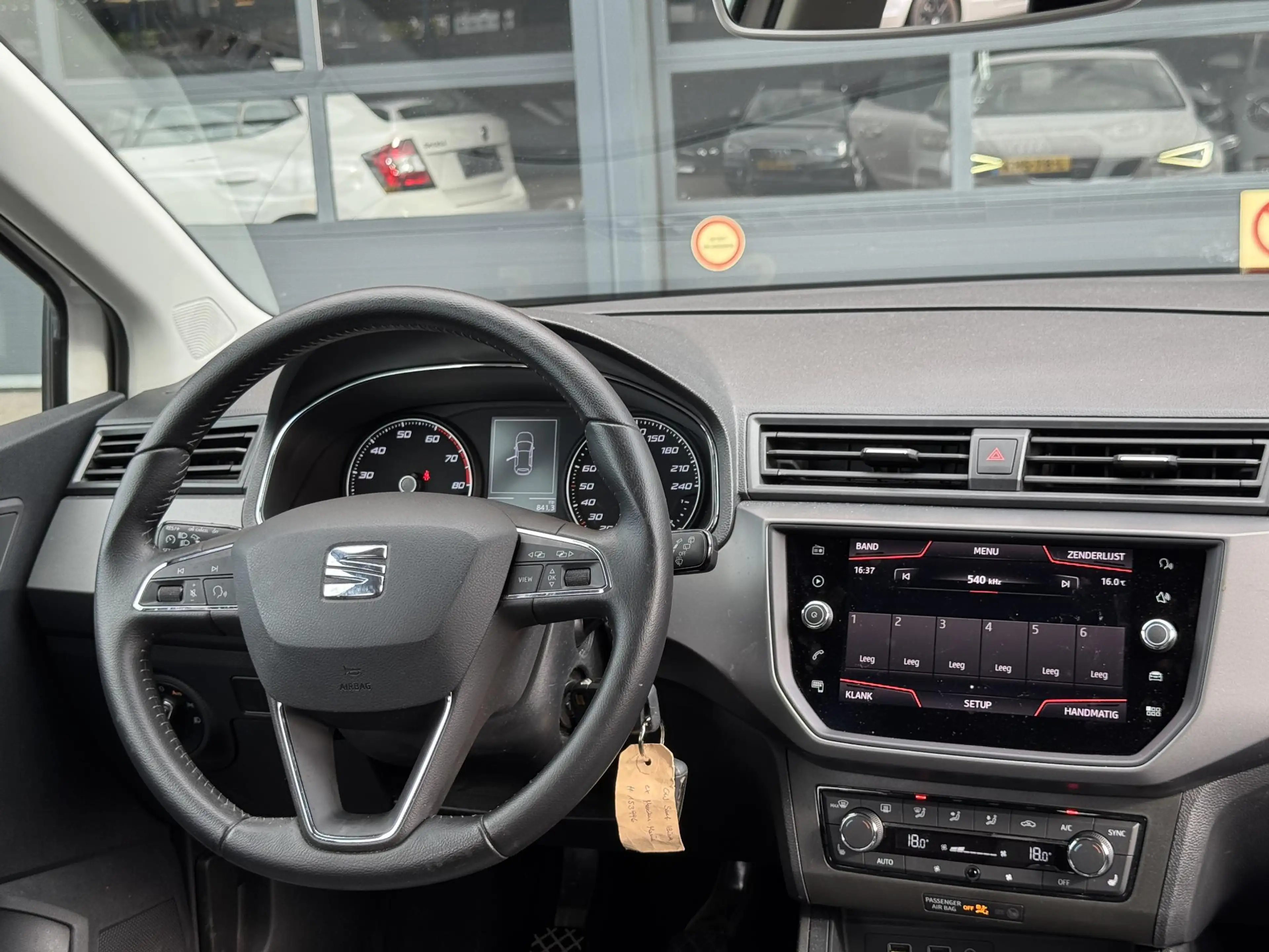 SEAT Ibiza 1.0 TSI Style LED | Cruise | PDC — photo 14