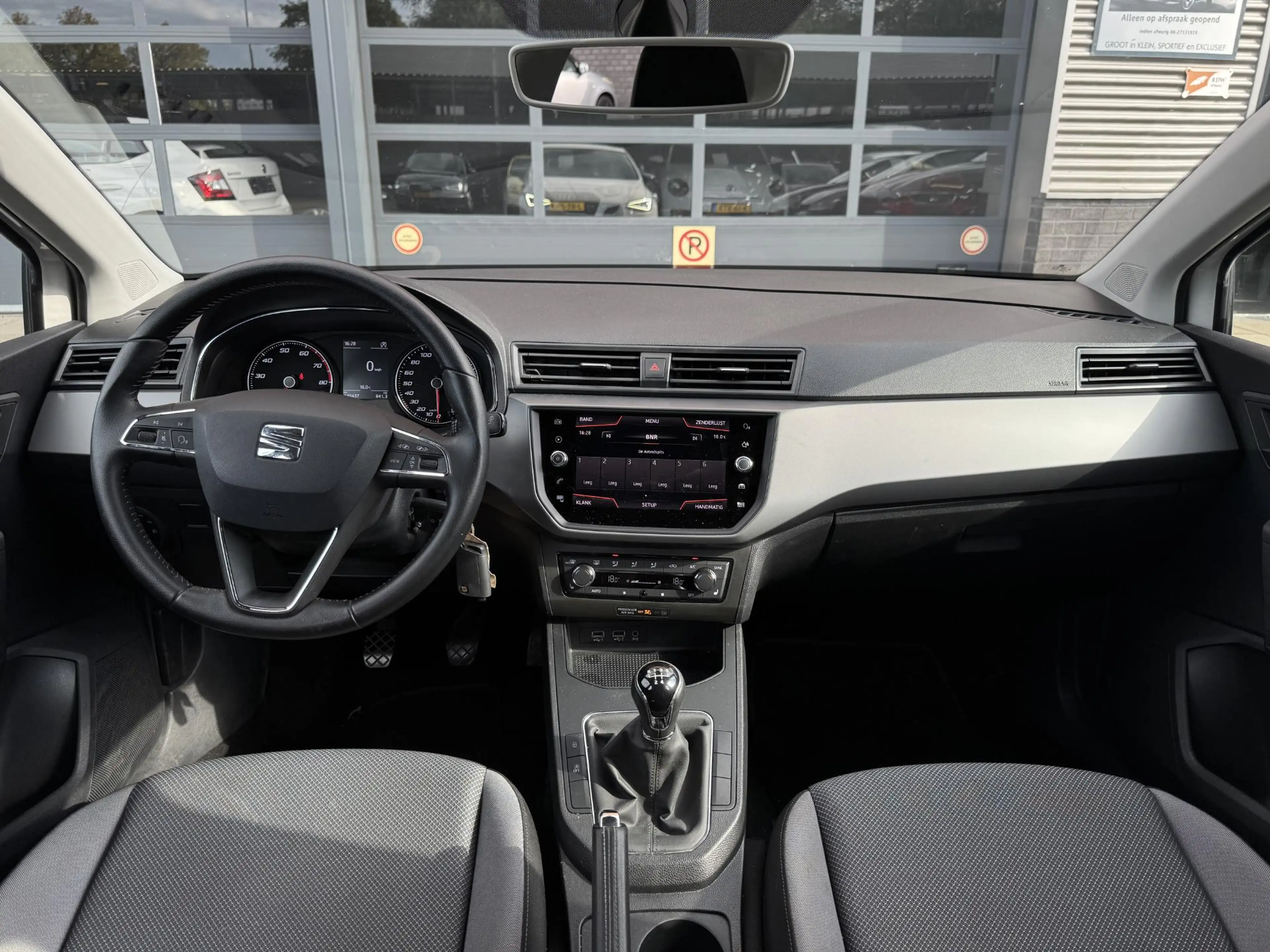 SEAT Ibiza 1.0 TSI Style LED | Cruise | PDC — photo 2